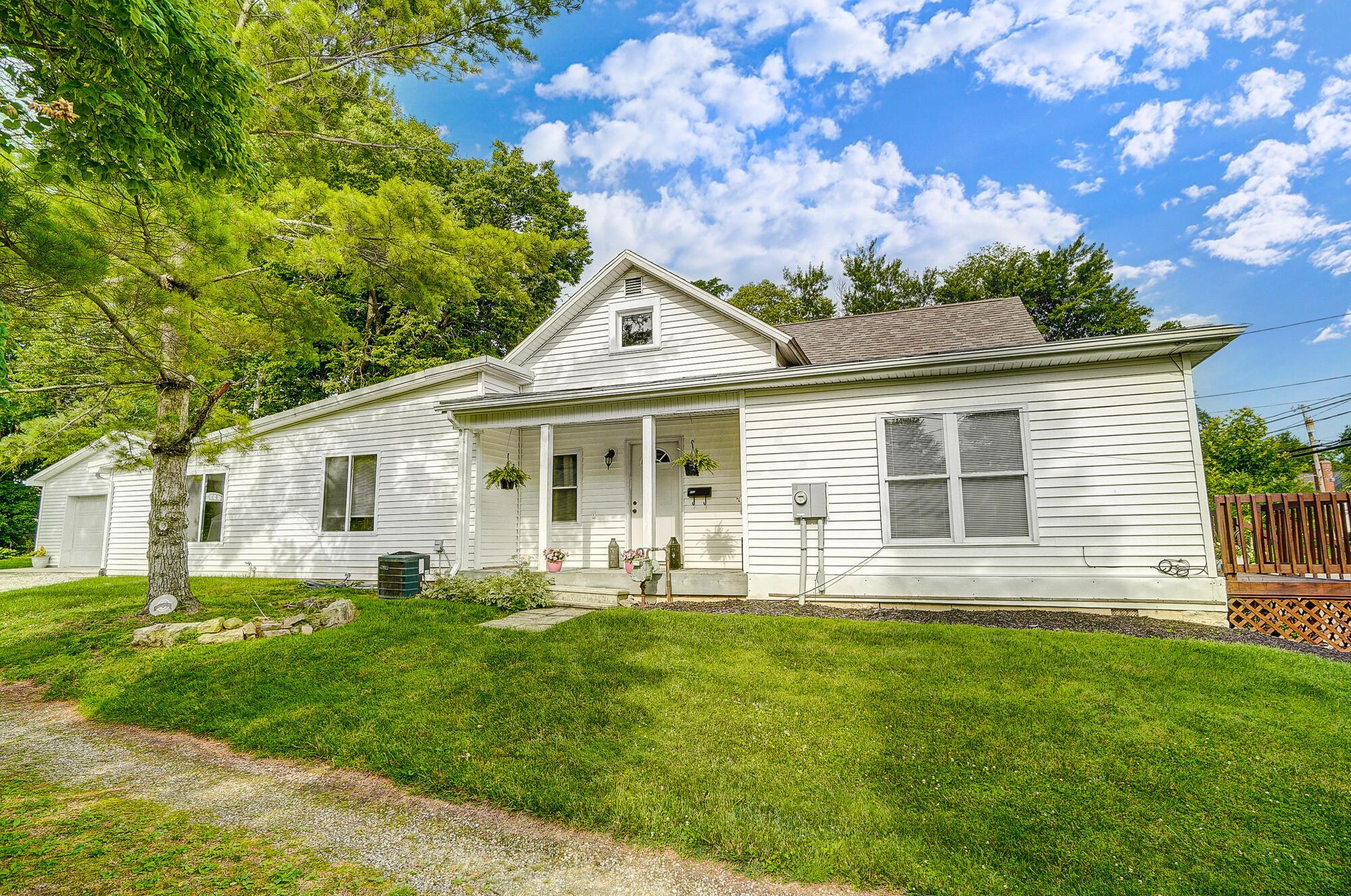 613 W 4th Street