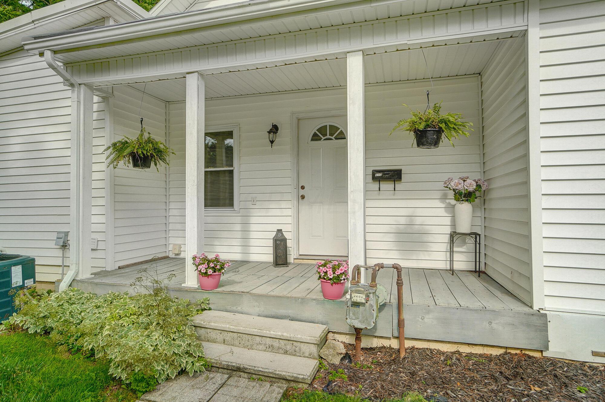 613 W 4th Street