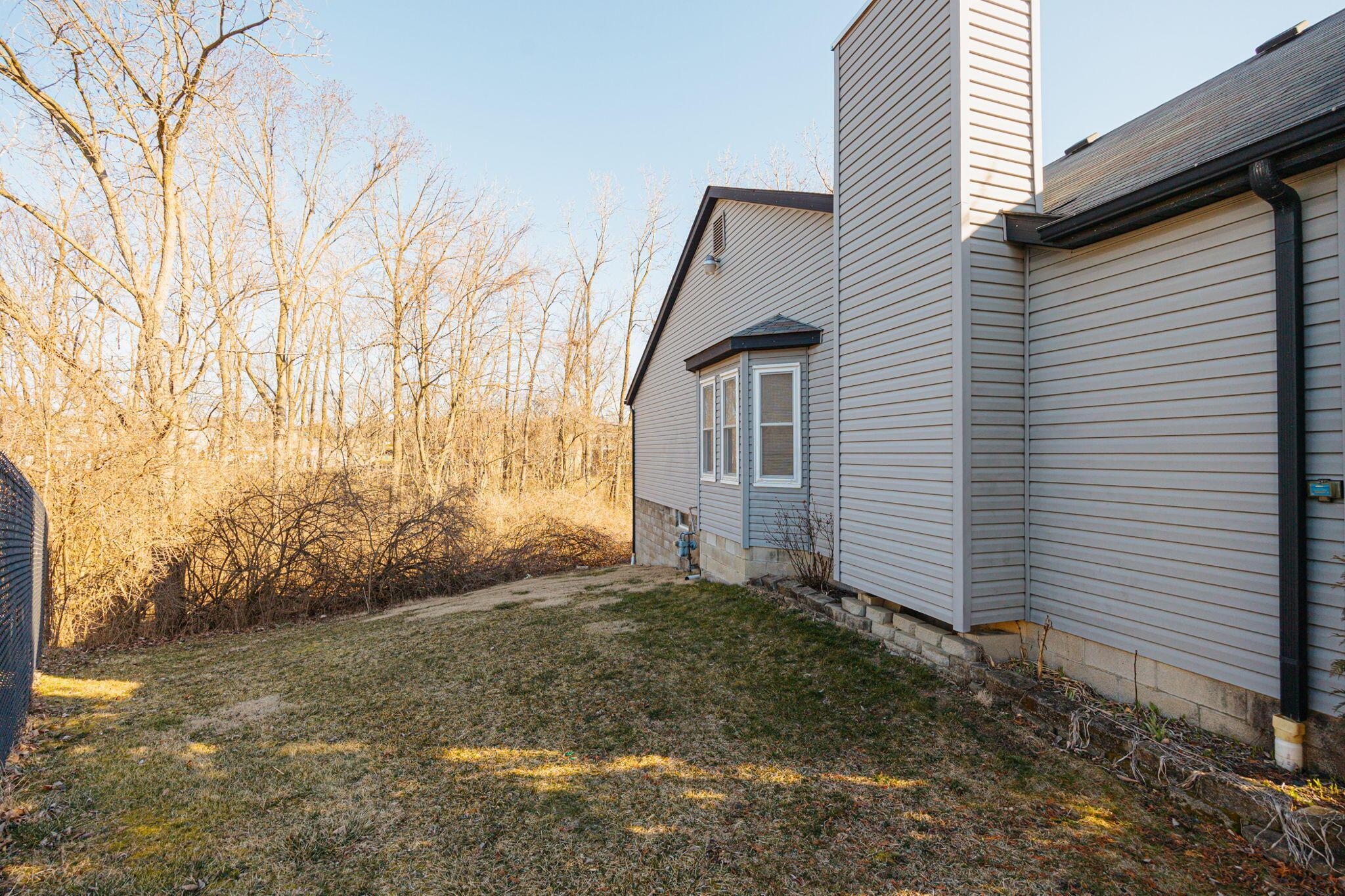 4862 Hollybriar Court