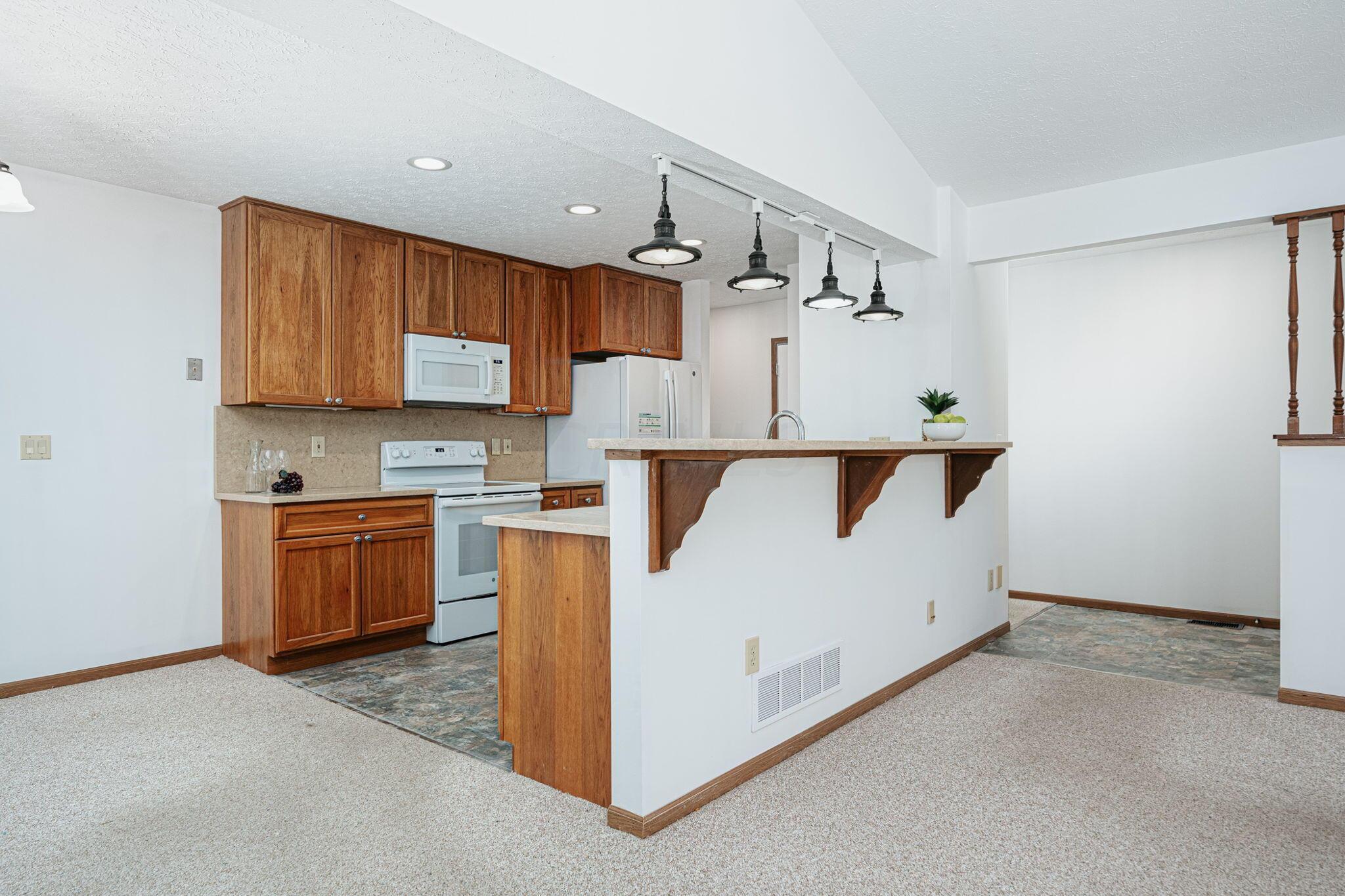 4862 Hollybriar Court