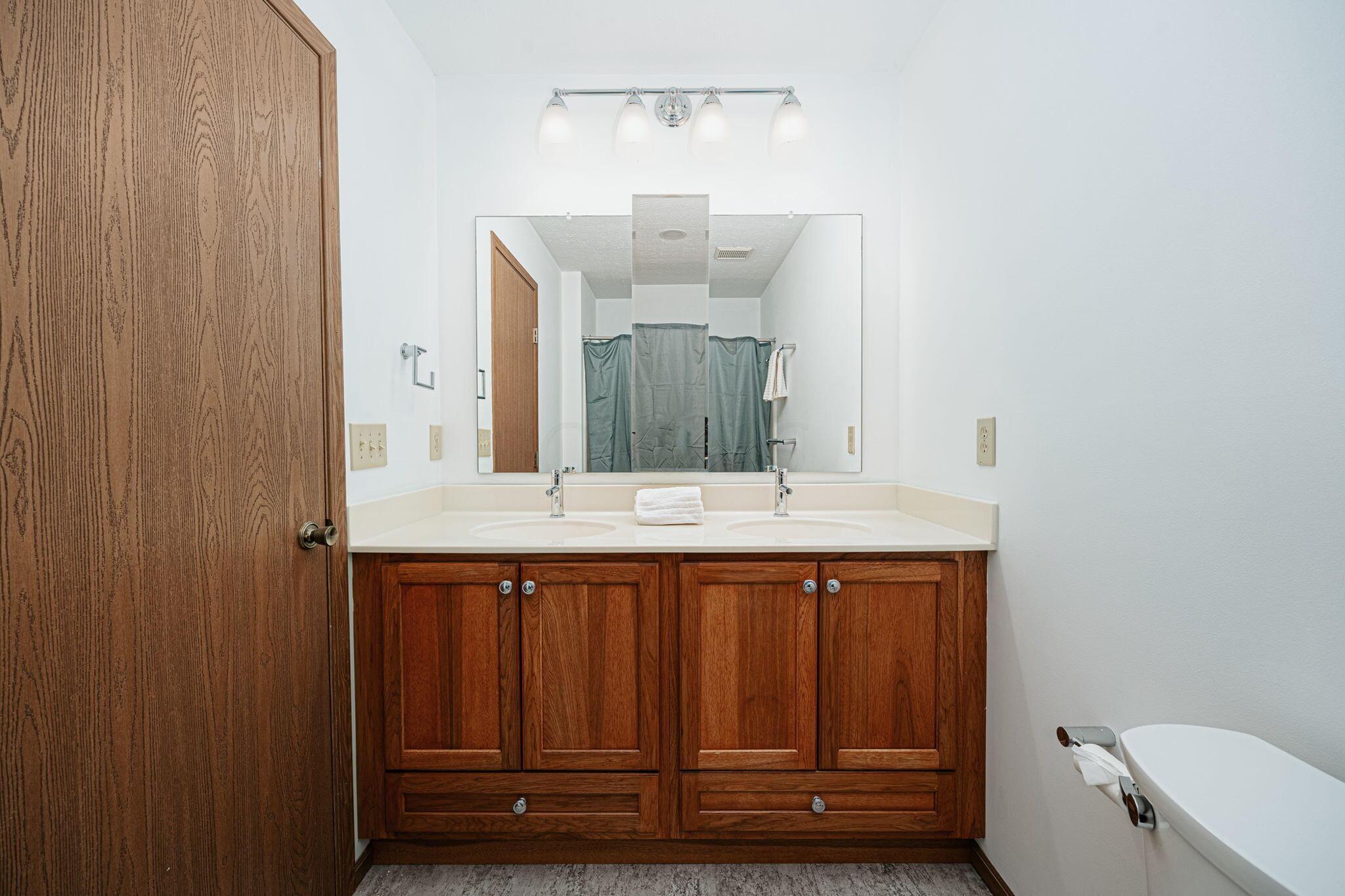 4862 Hollybriar Court