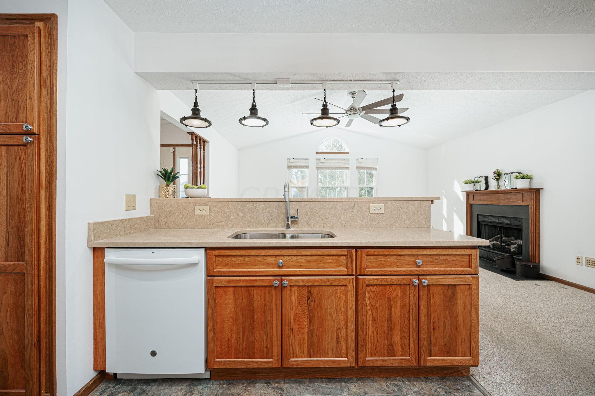 4862 Hollybriar Court