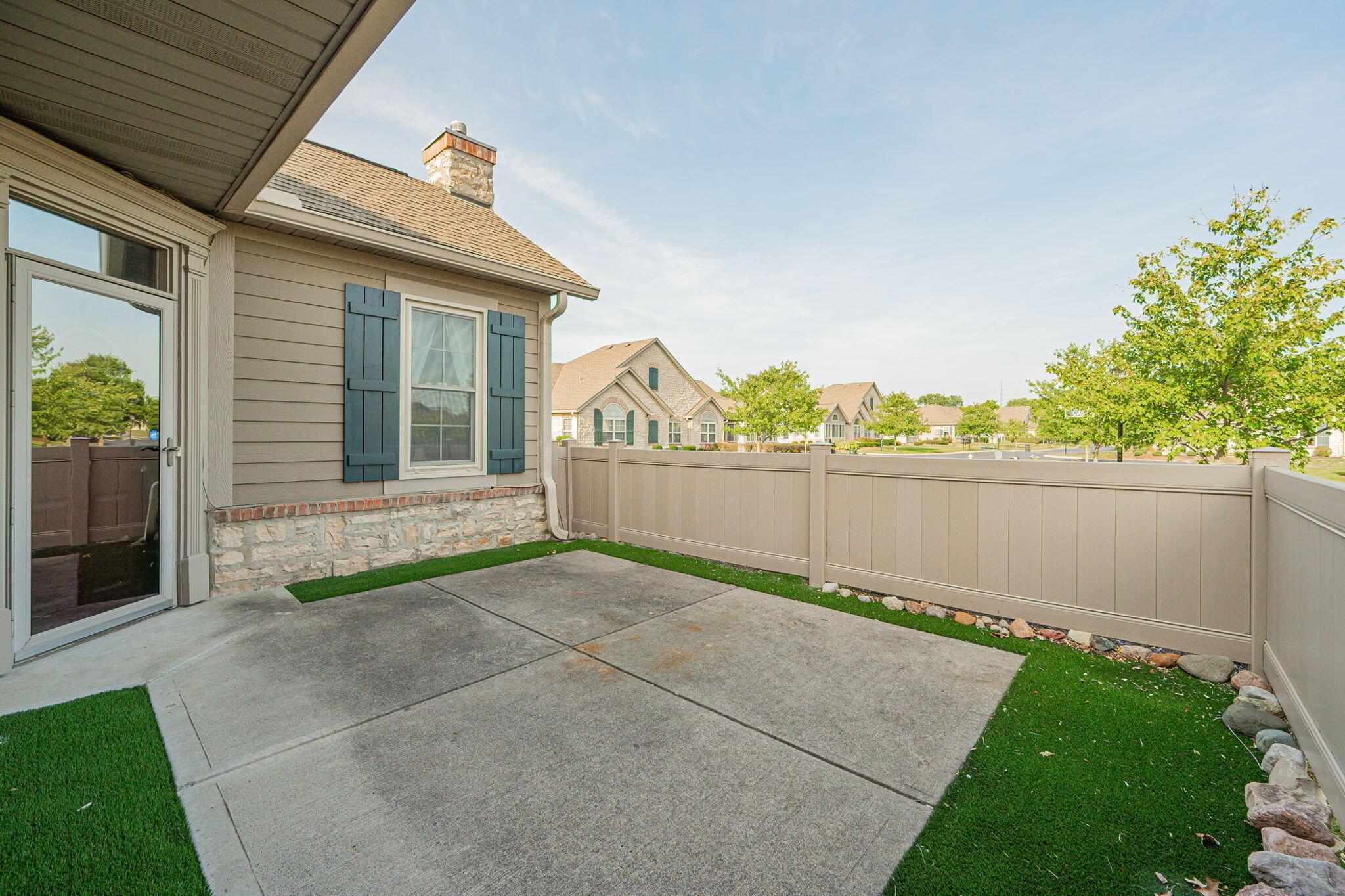 4121 Waterside Place, 13