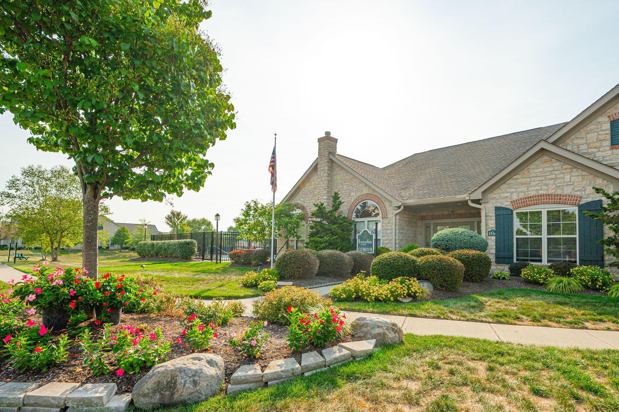 4121 Waterside Place, 13