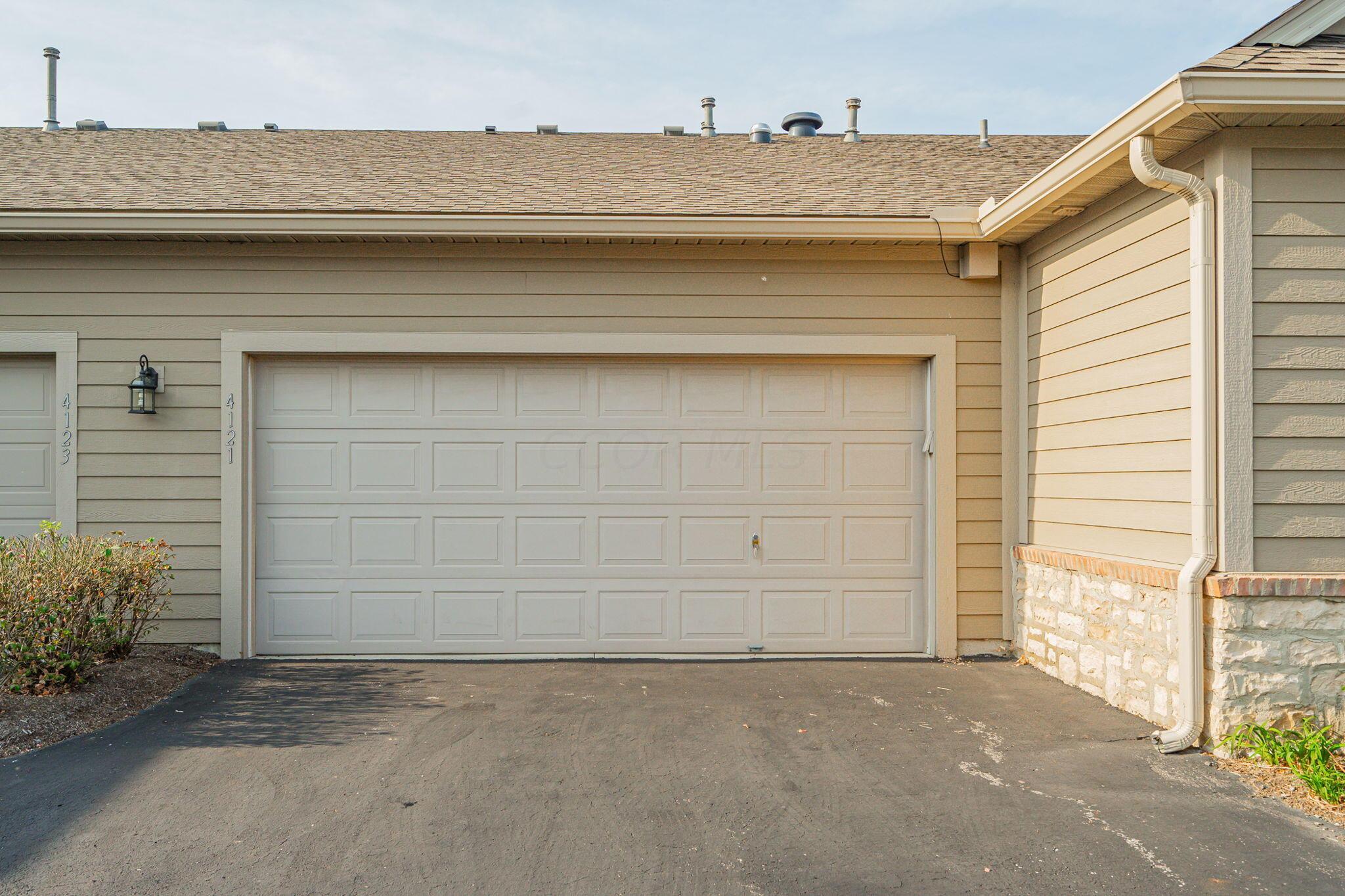 4121 Waterside Place, 13