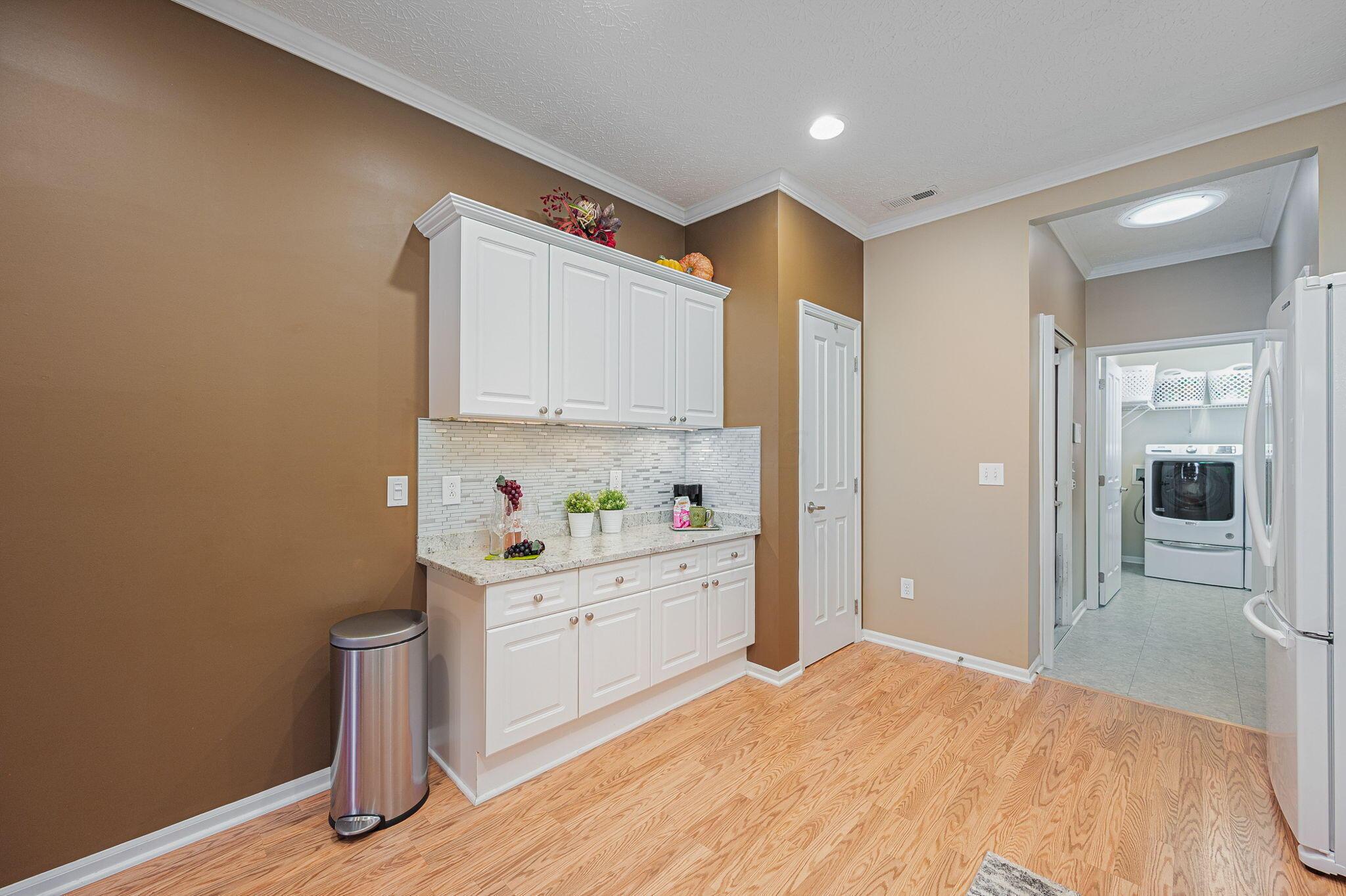 4121 Waterside Place, 13