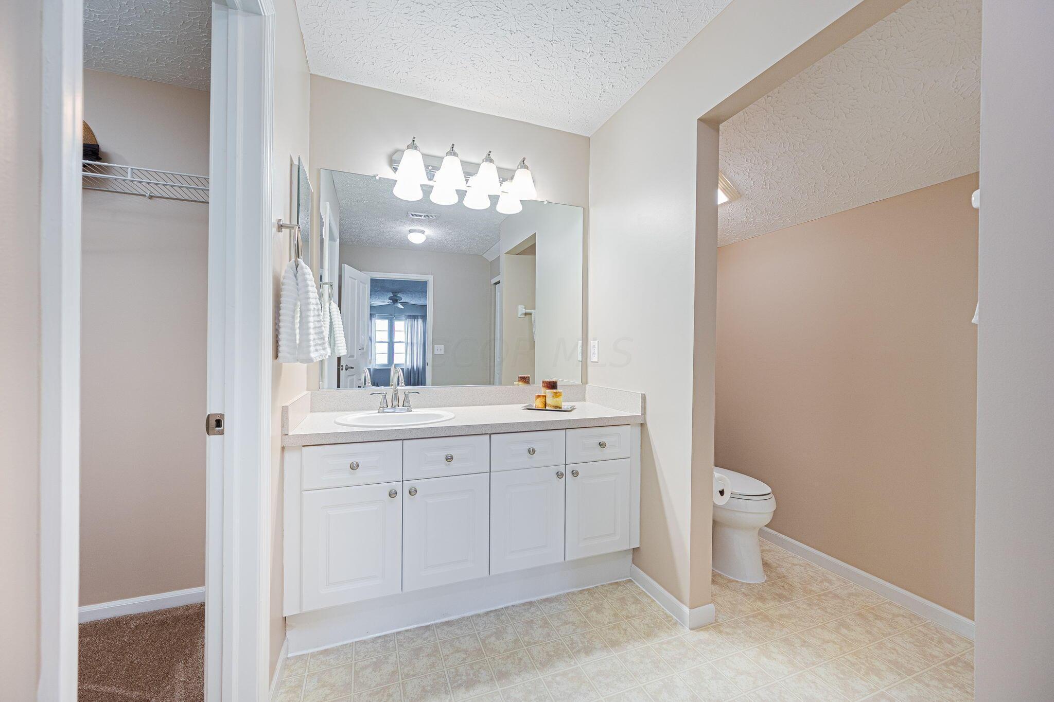 4121 Waterside Place, 13