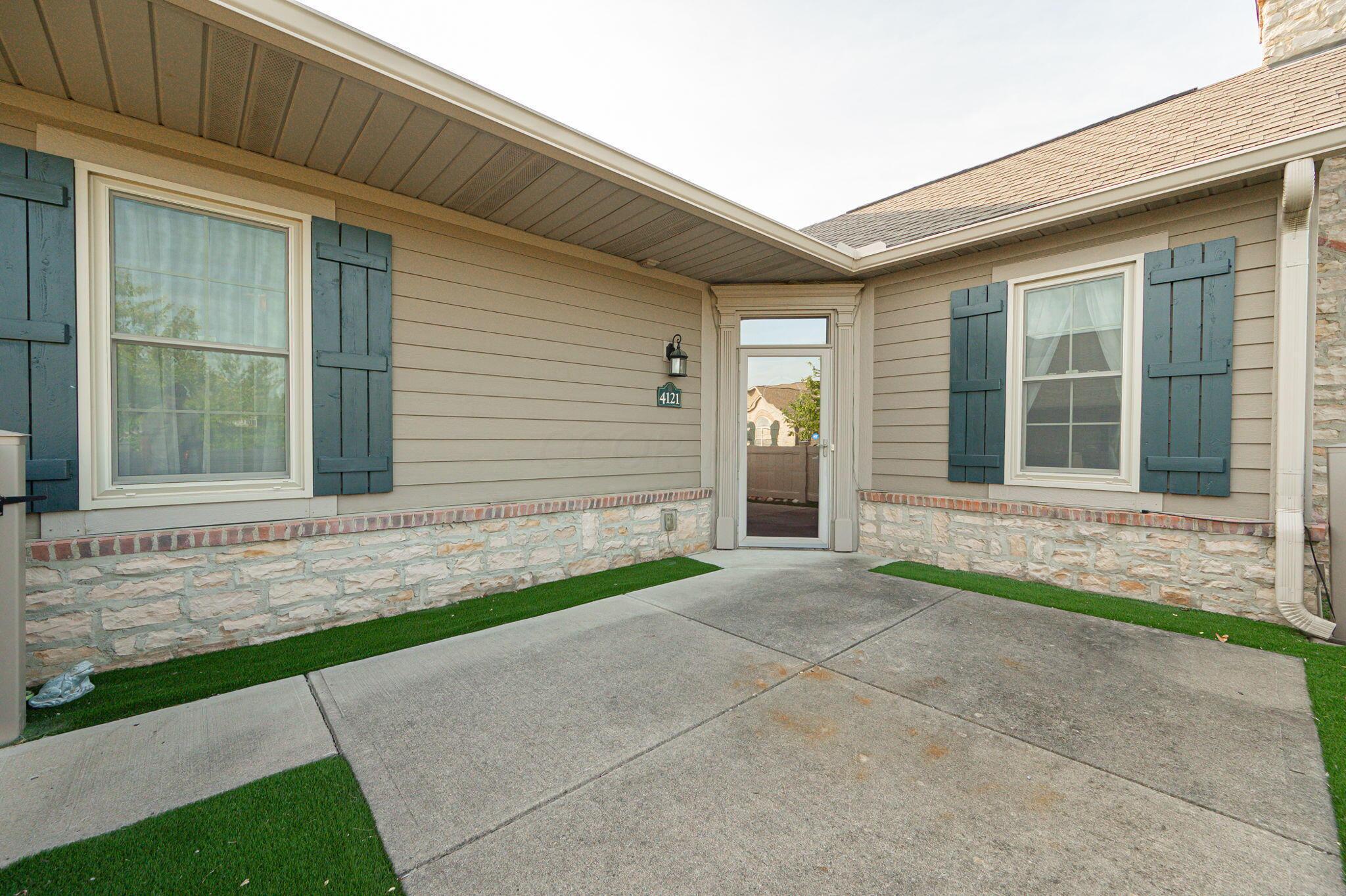 4121 Waterside Place, 13