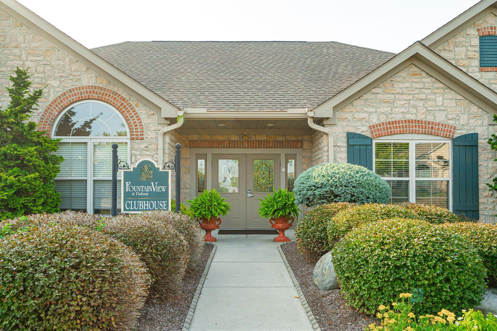 4121 Waterside Place, 13