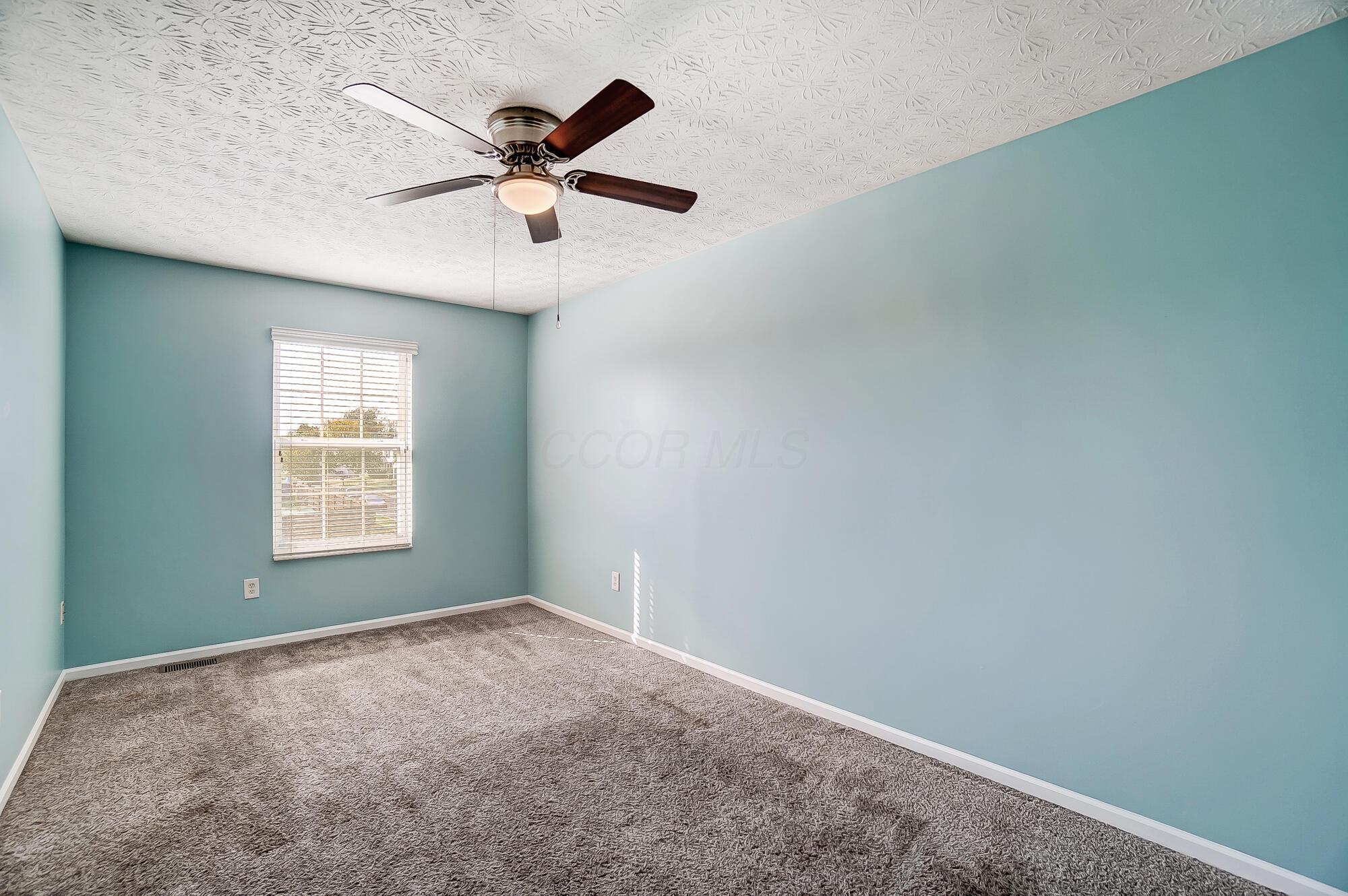 1422 Willow View Drive