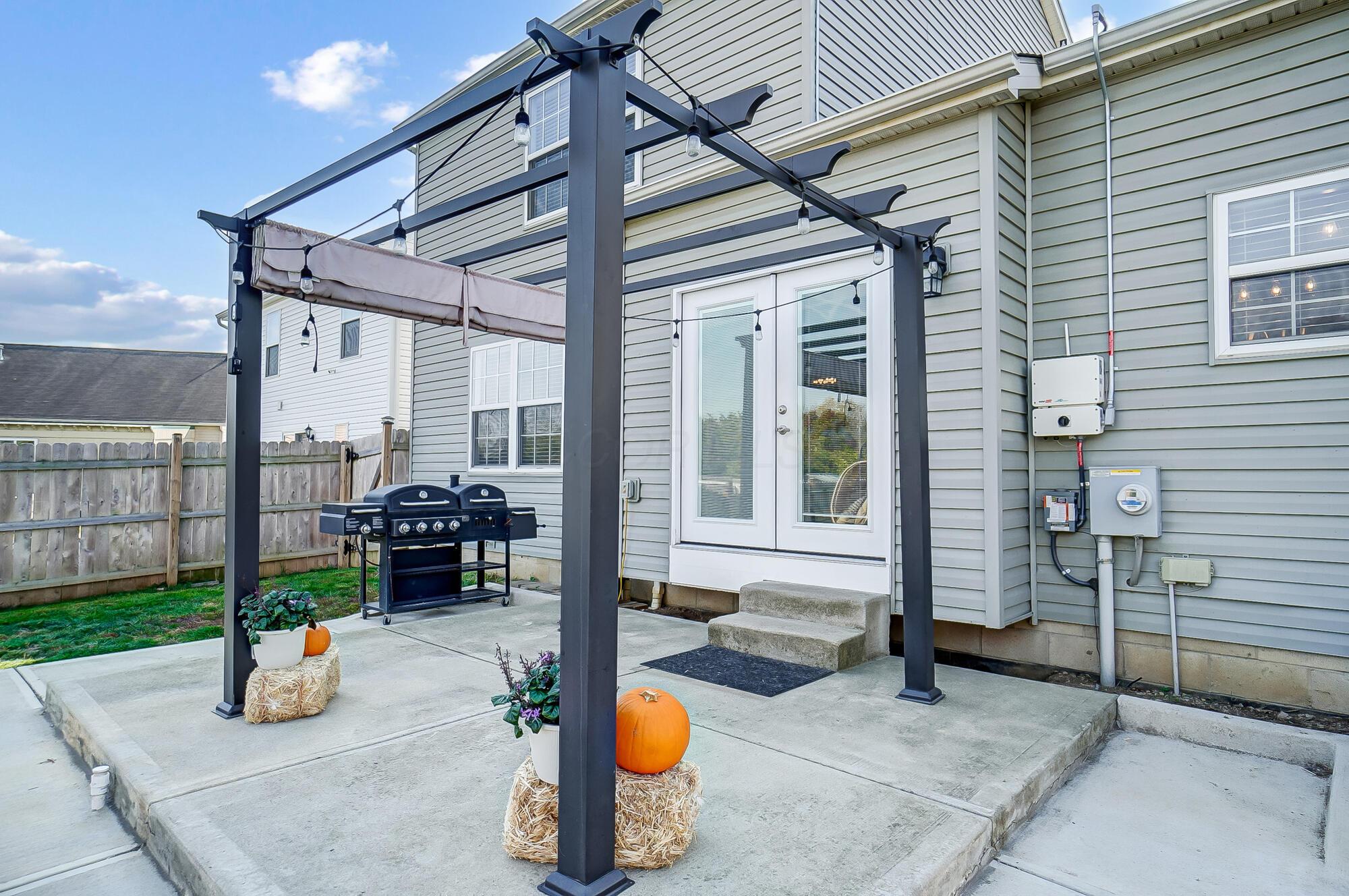 1422 Willow View Drive