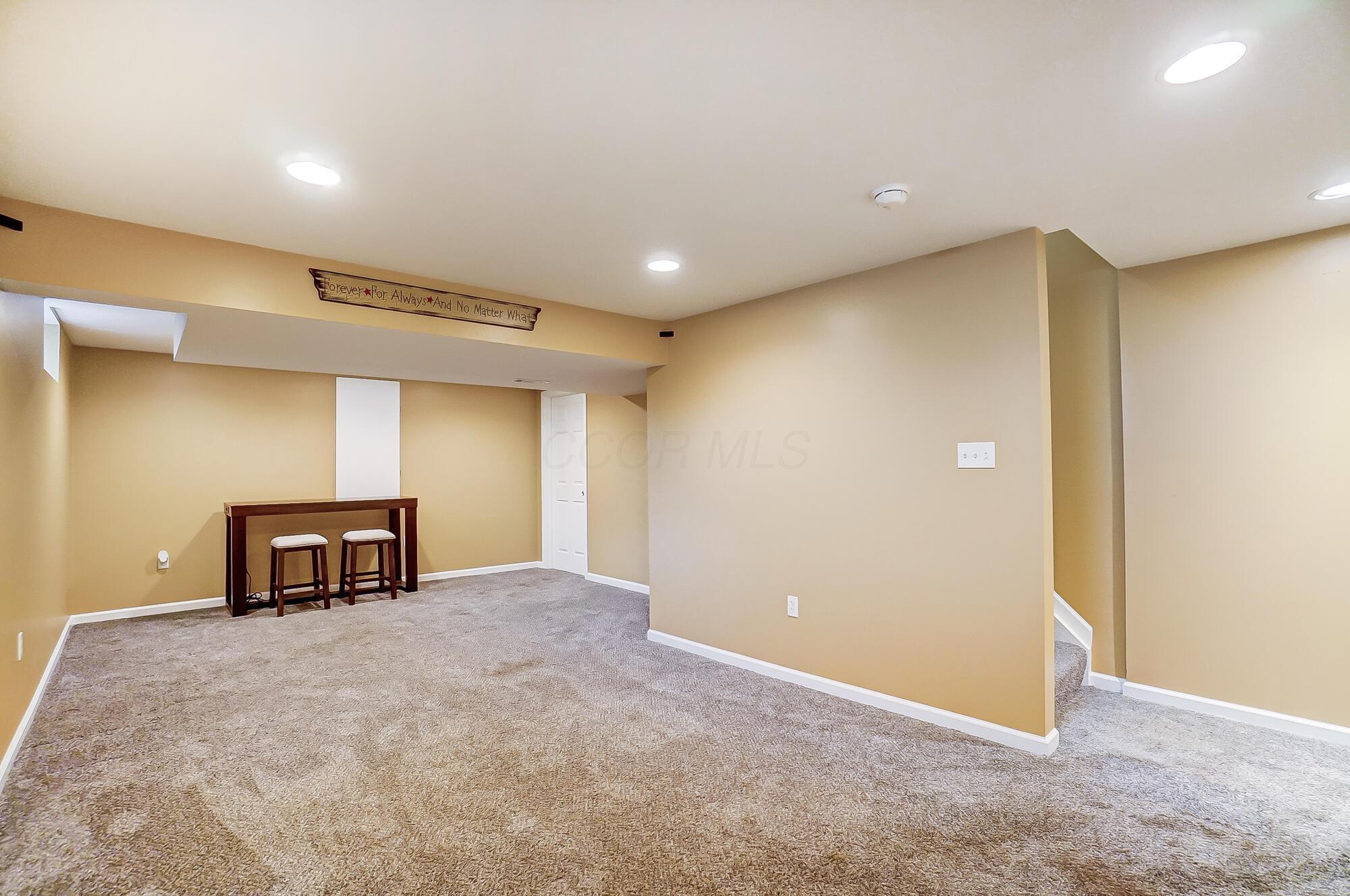 1422 Willow View Drive