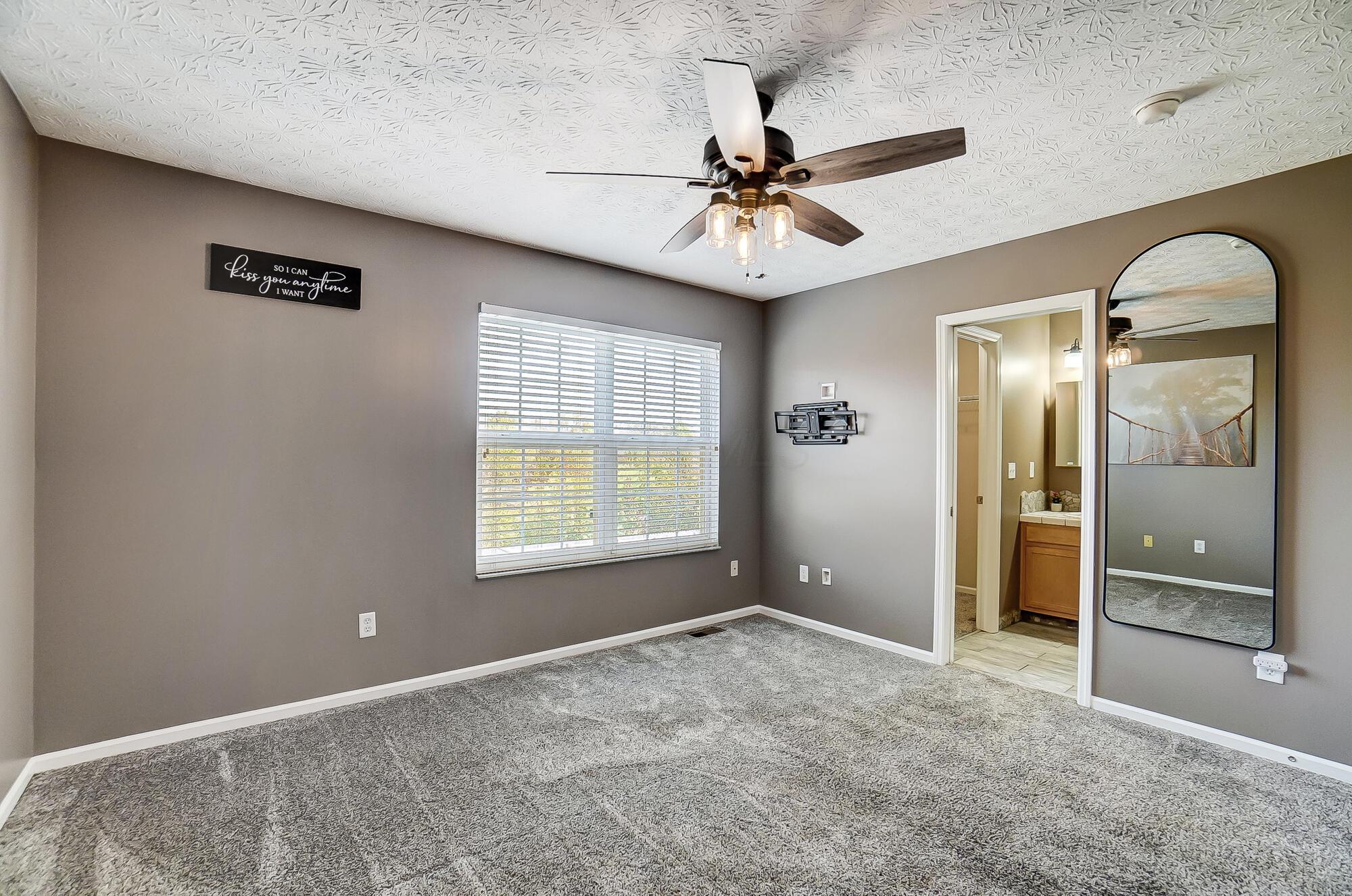 1422 Willow View Drive