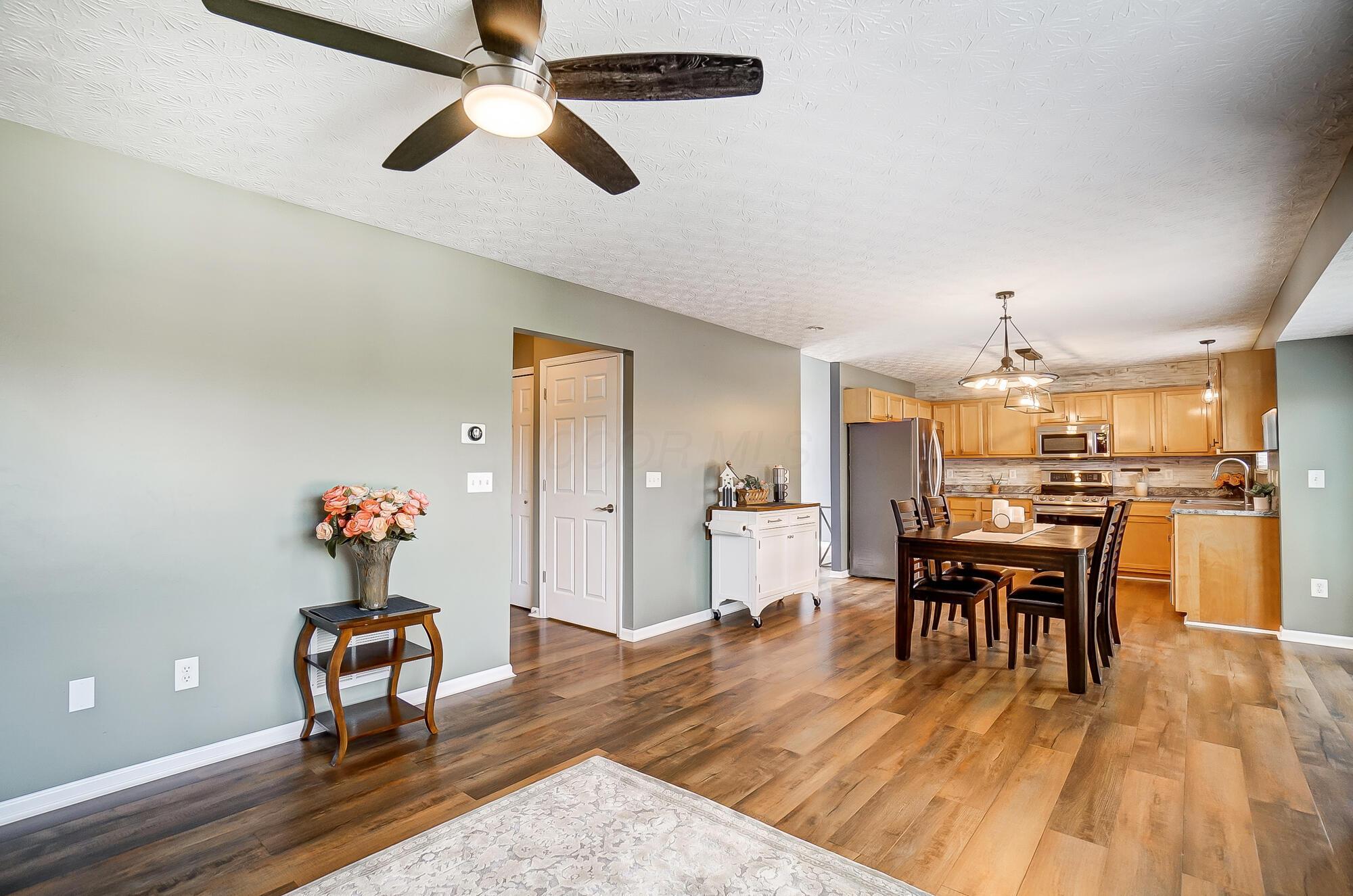 1422 Willow View Drive