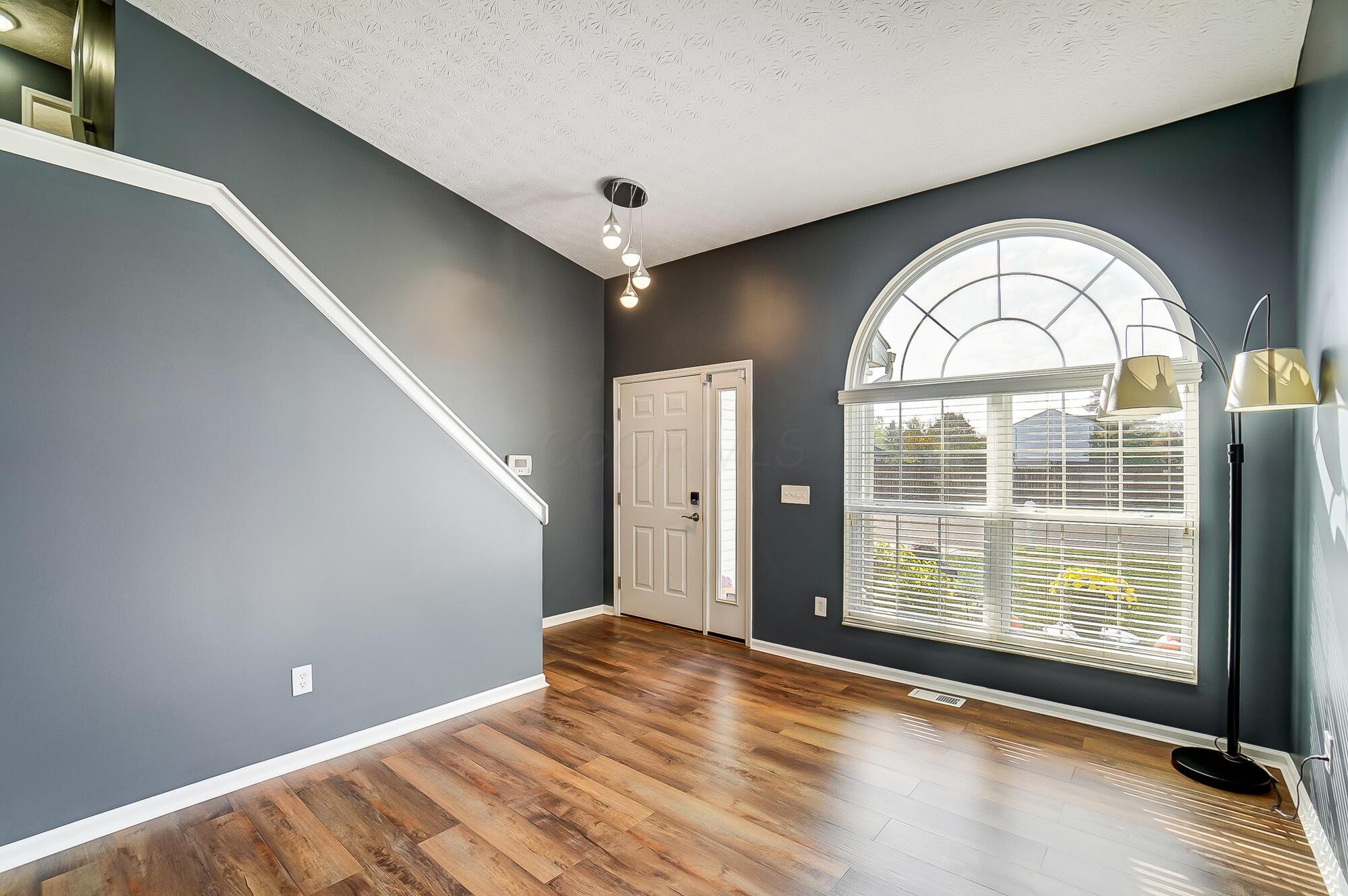 1422 Willow View Drive