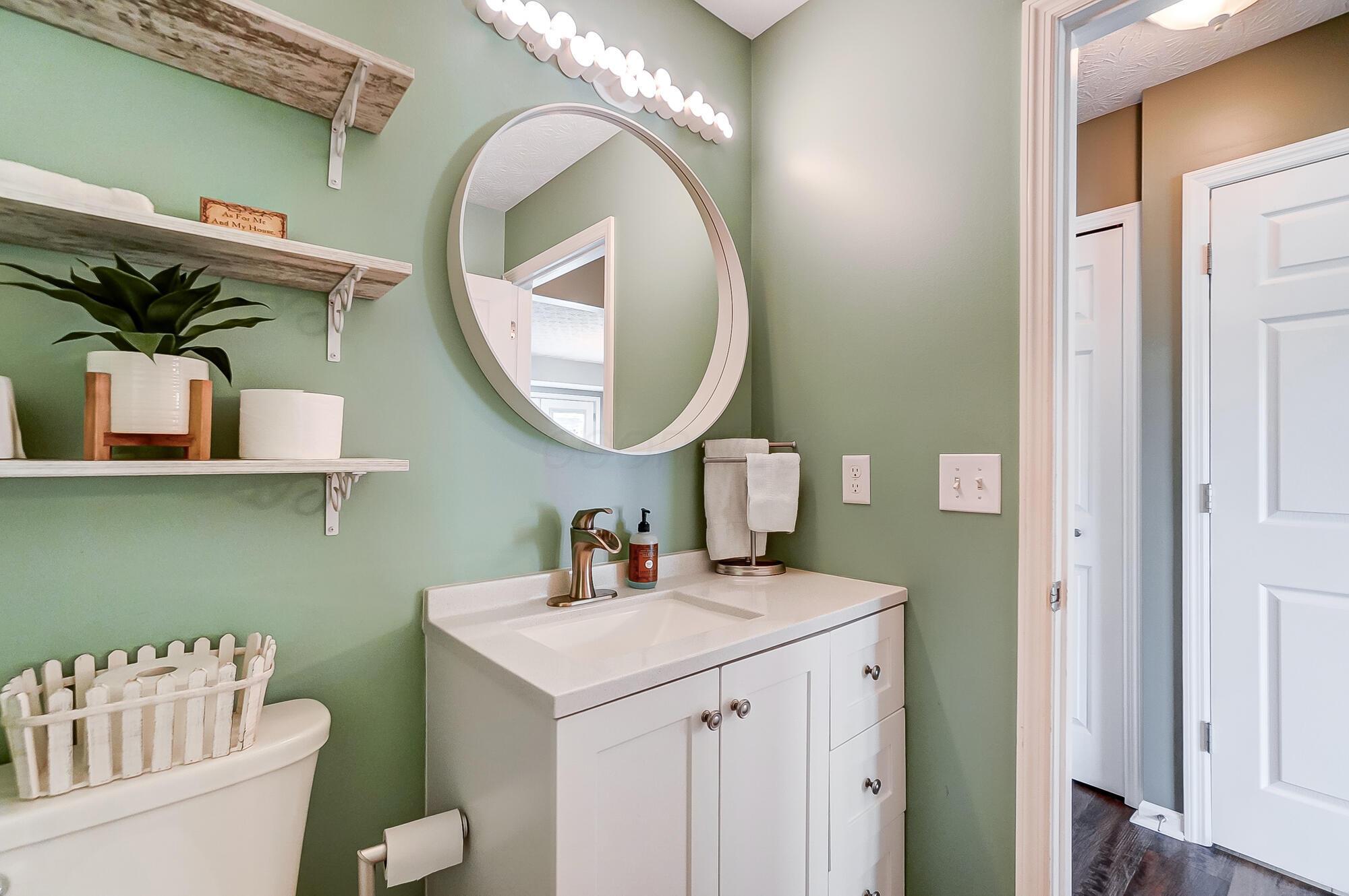 1422 Willow View Drive