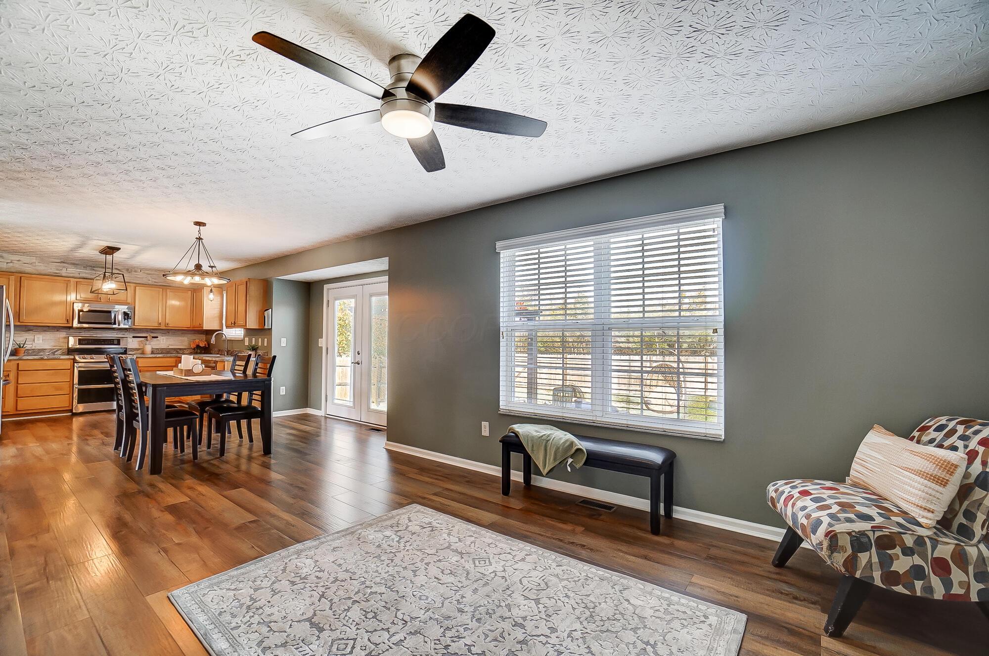 1422 Willow View Drive