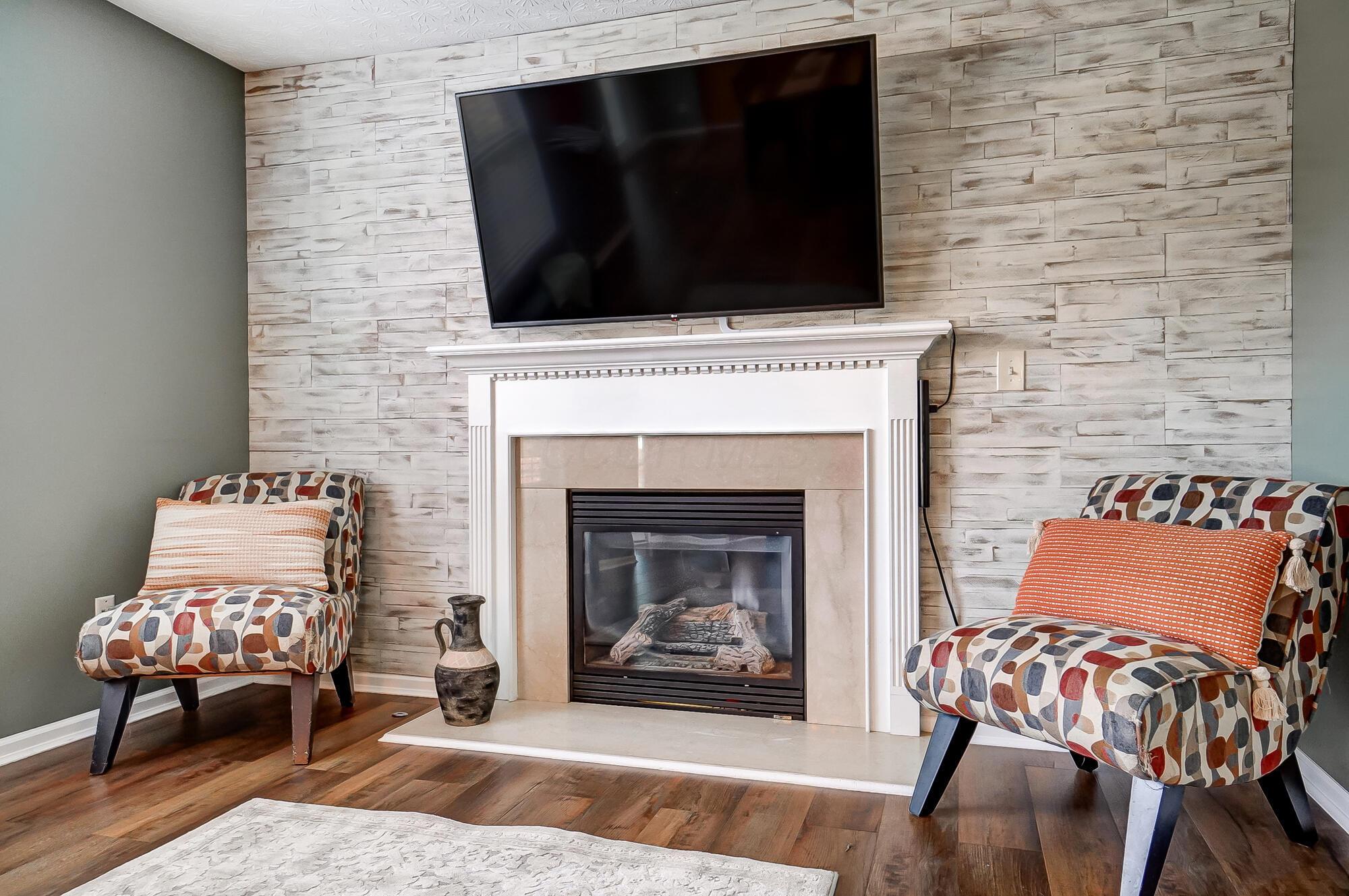 1422 Willow View Drive