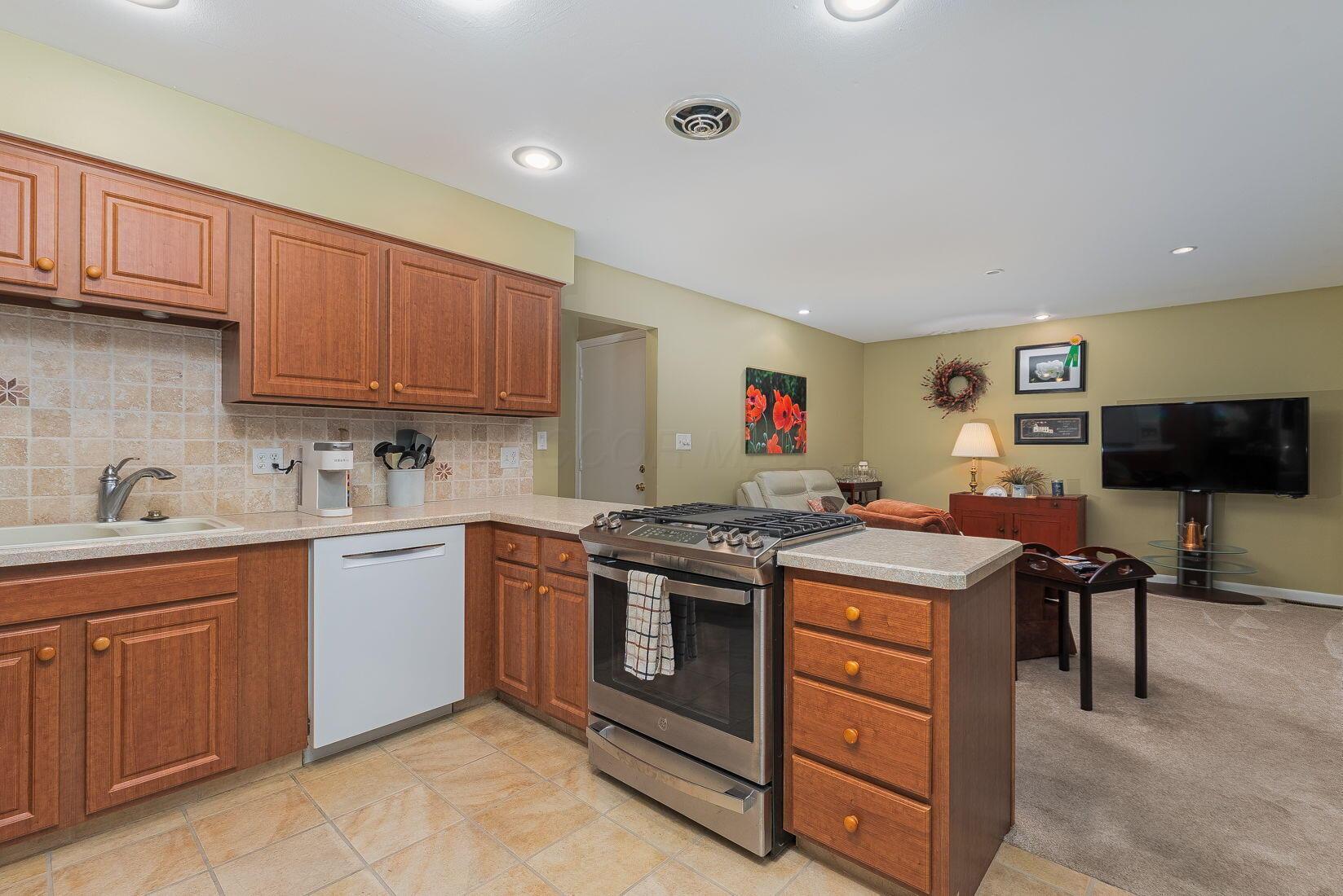 3464 Helen Place