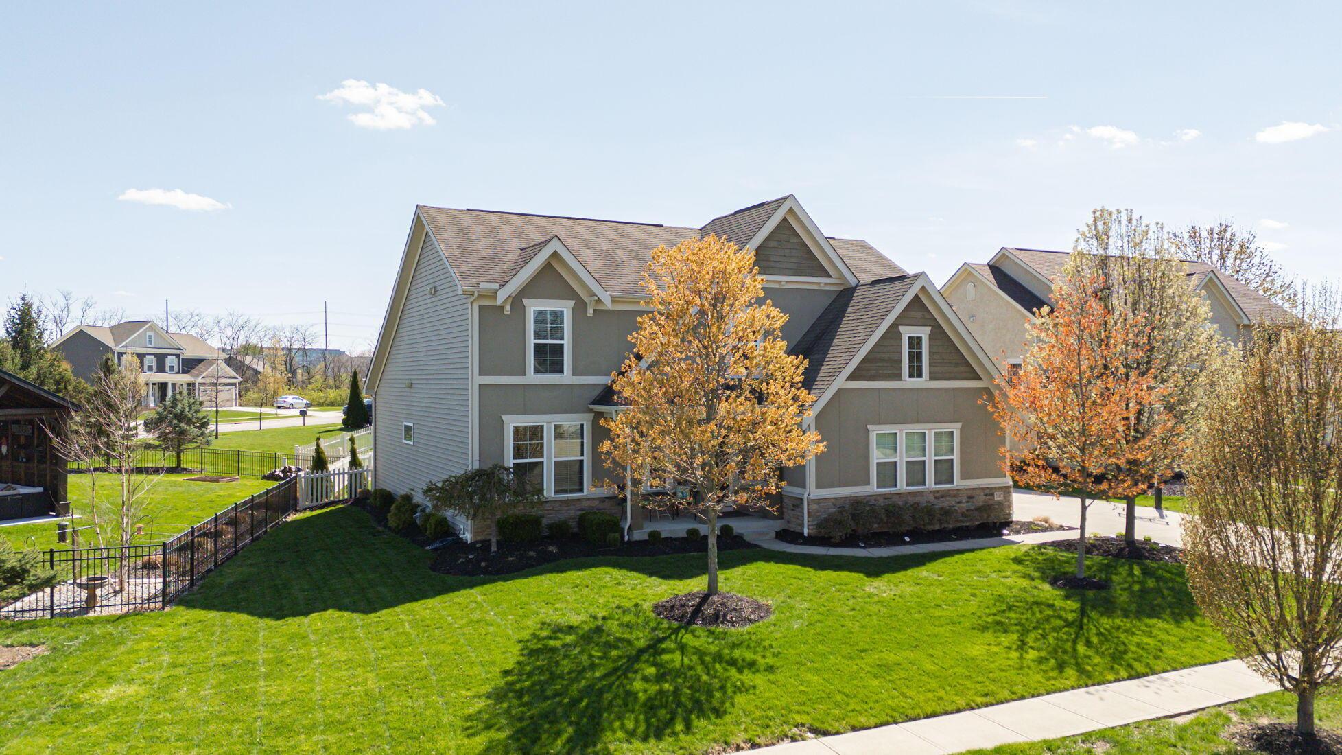 2607 Loris Way