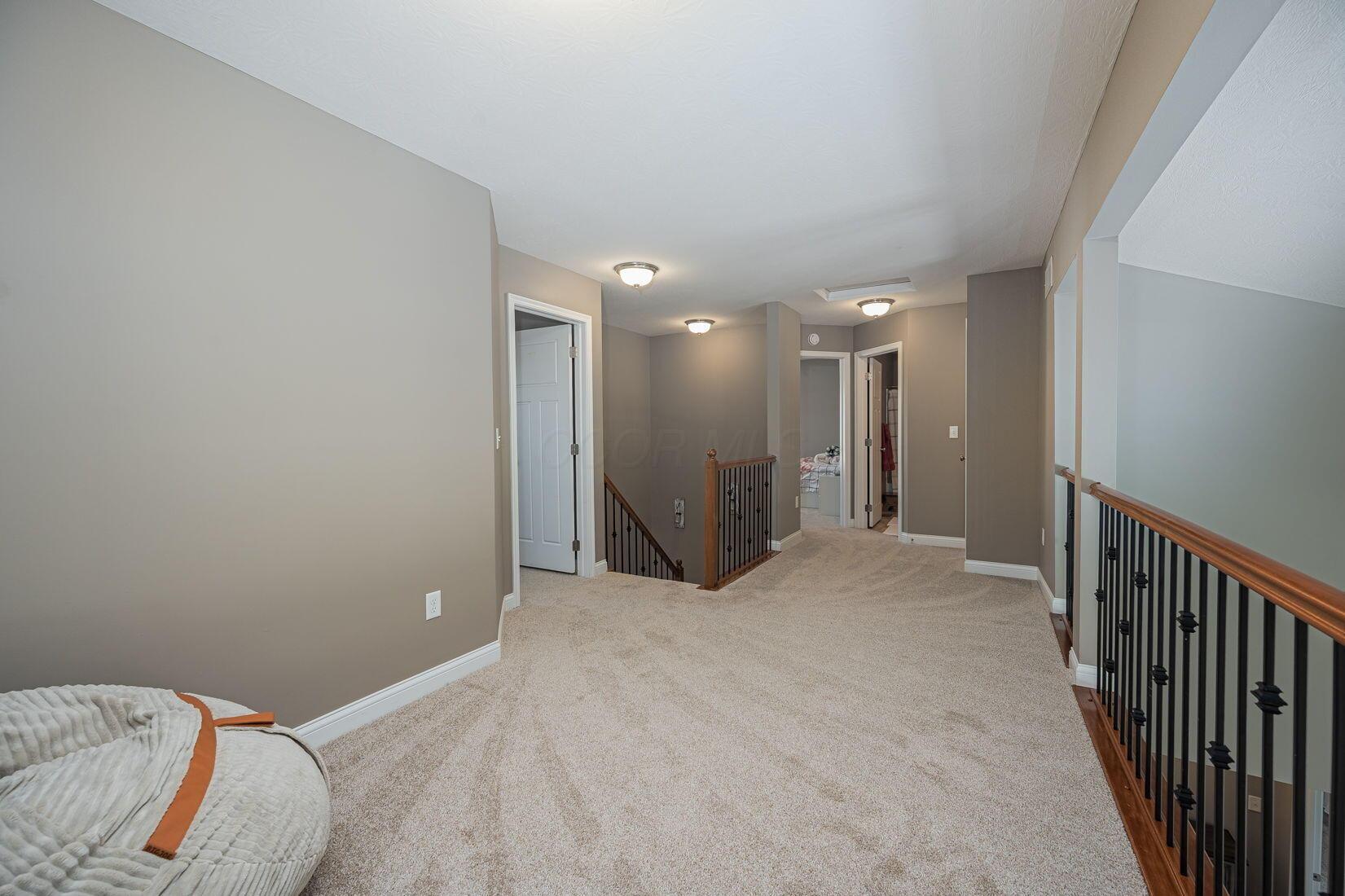 2607 Loris Way