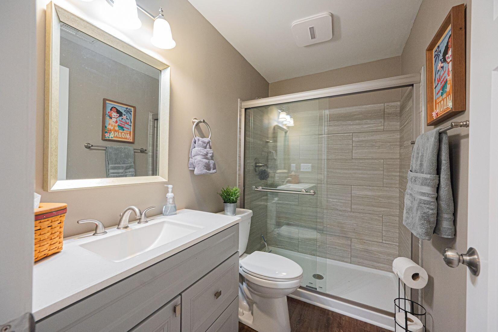 2607 Loris Way