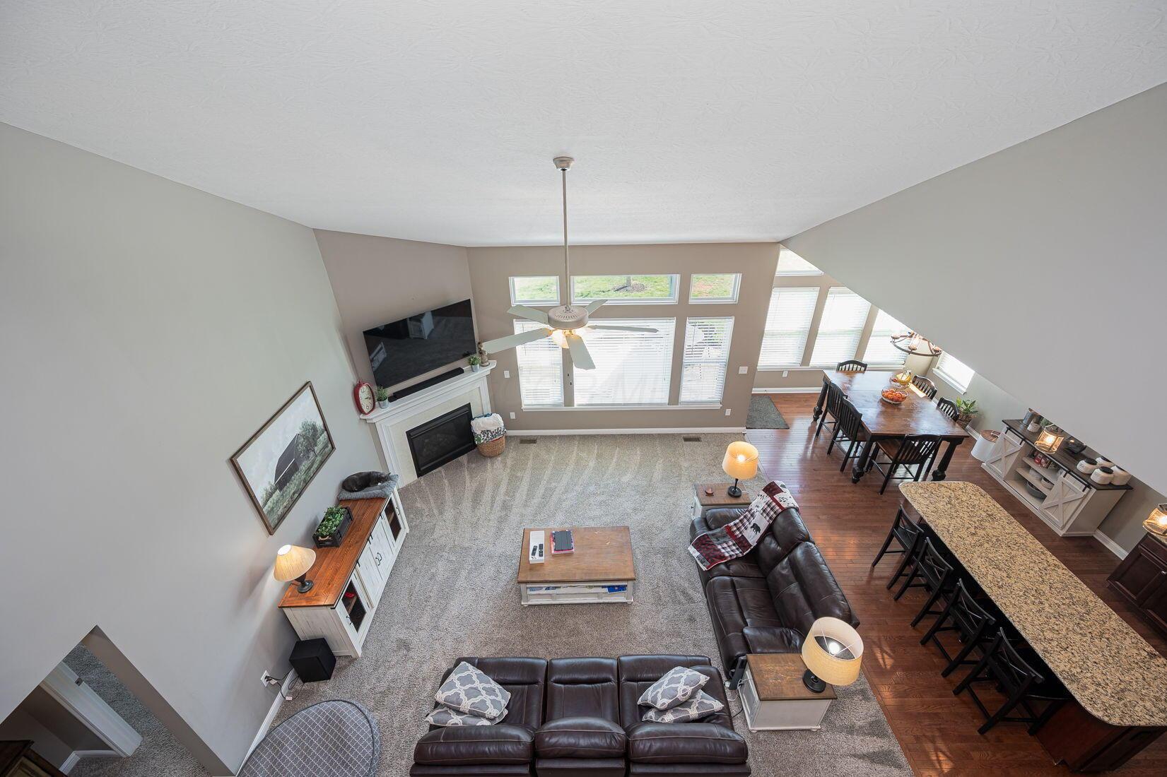 2607 Loris Way