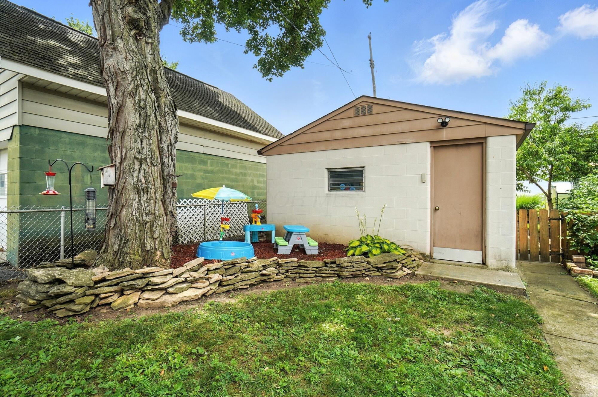 613 Salisbury Road