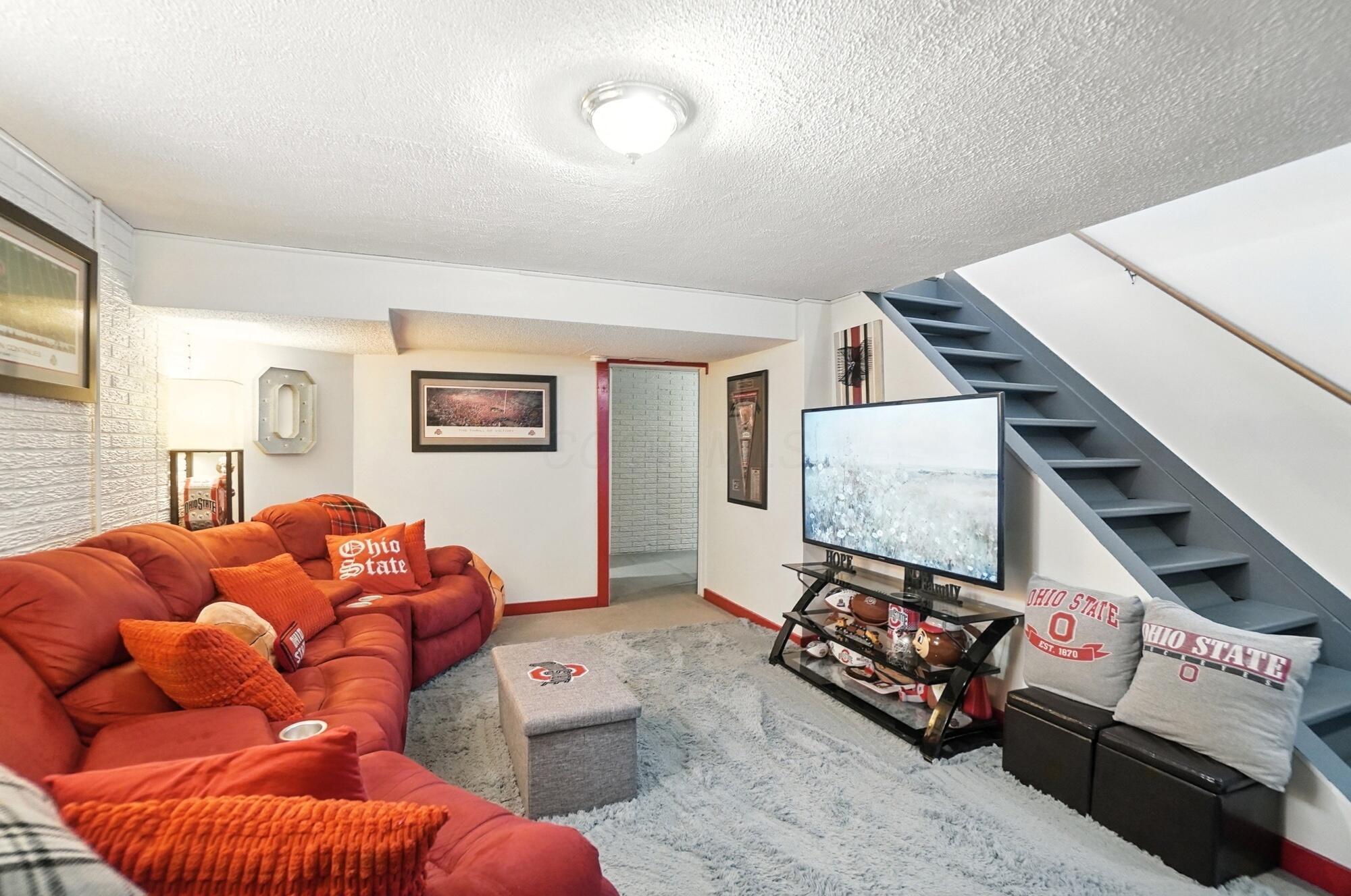1097 Rendezvous Lane