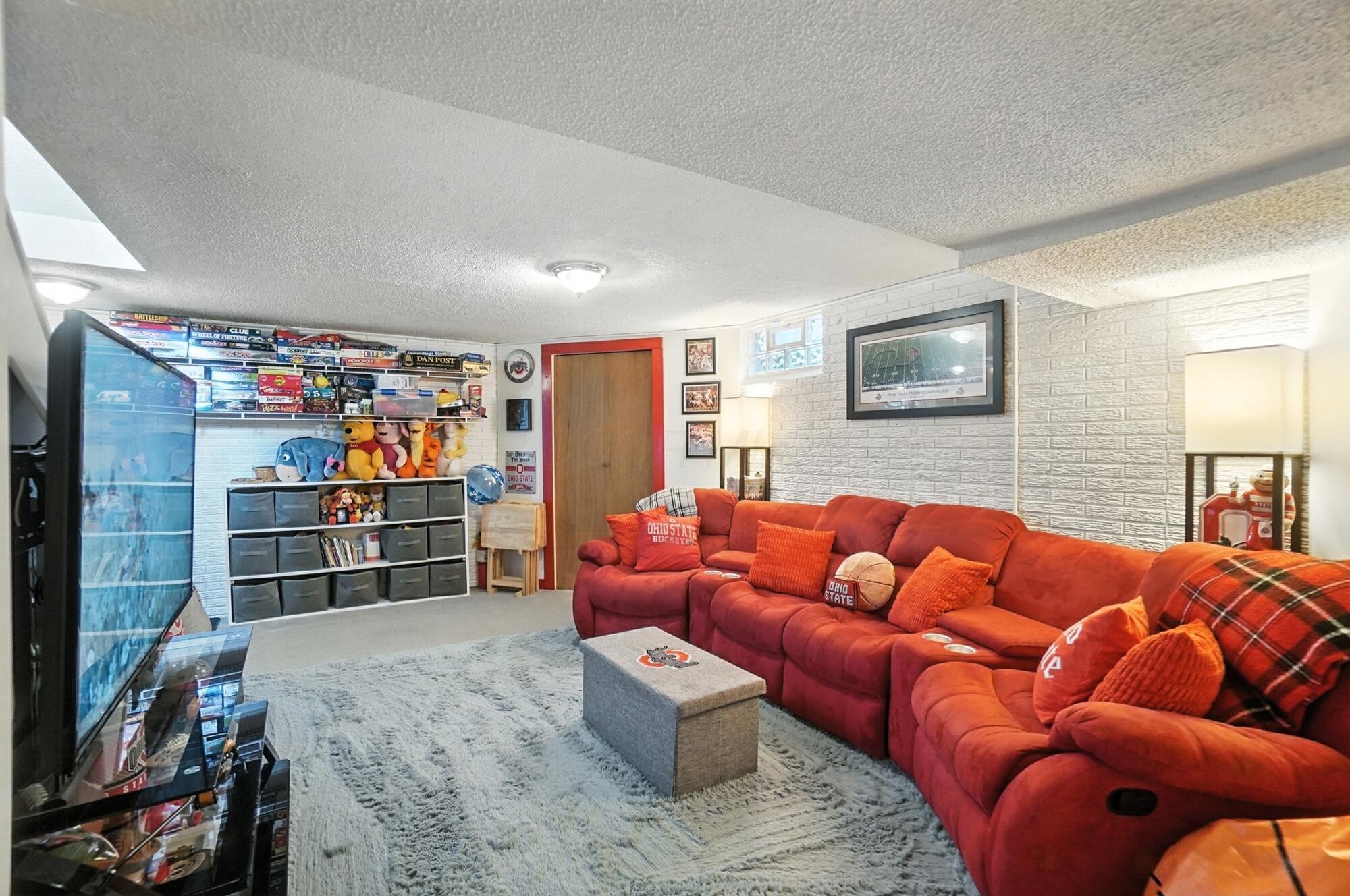 1097 Rendezvous Lane