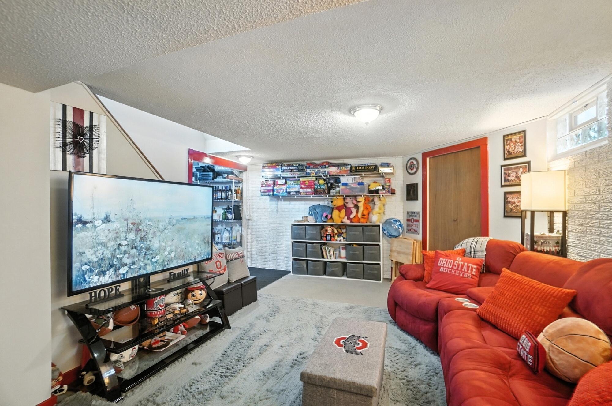 1097 Rendezvous Lane