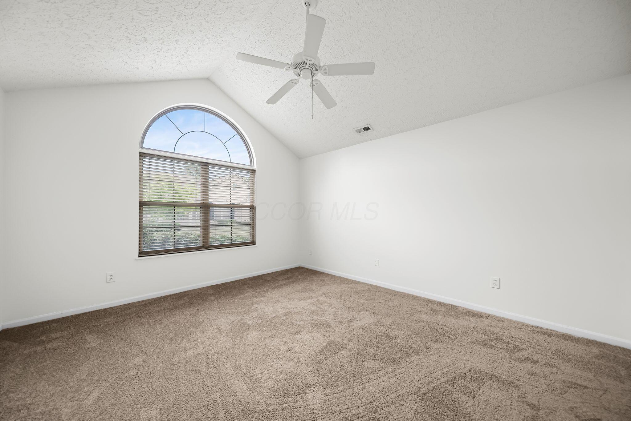 1315 Cascade Drive, 15
