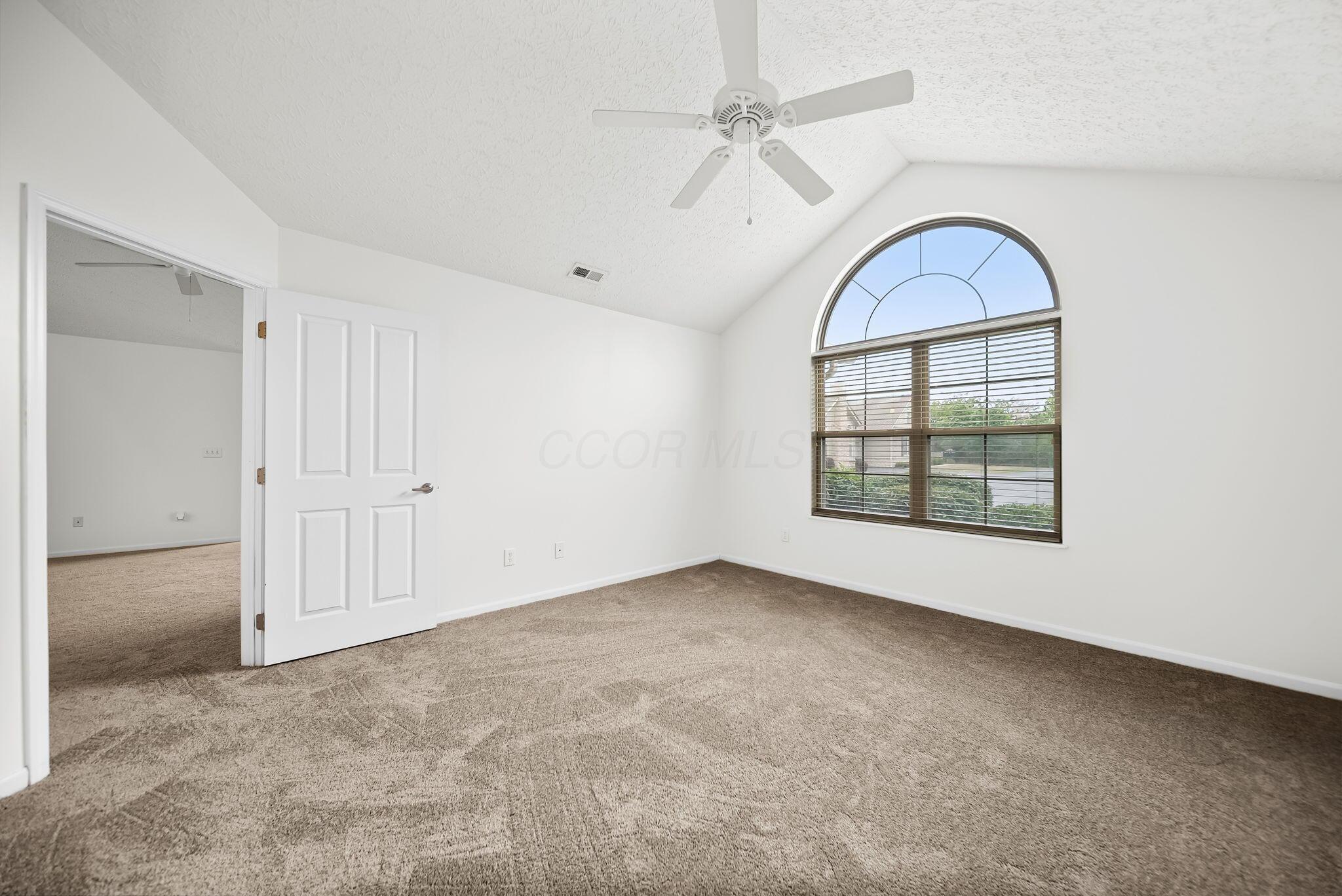 1315 Cascade Drive, 15