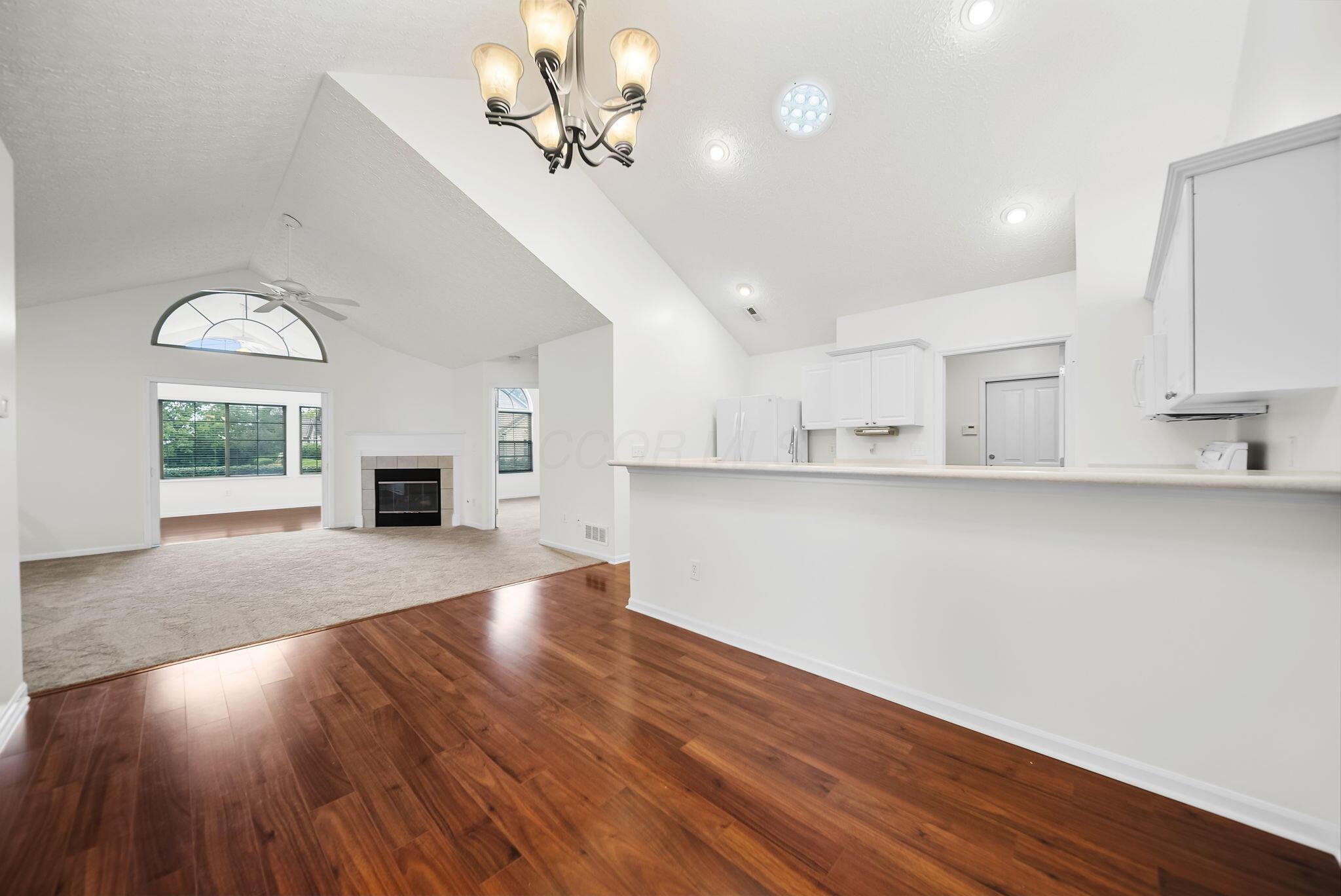 1315 Cascade Drive, 15