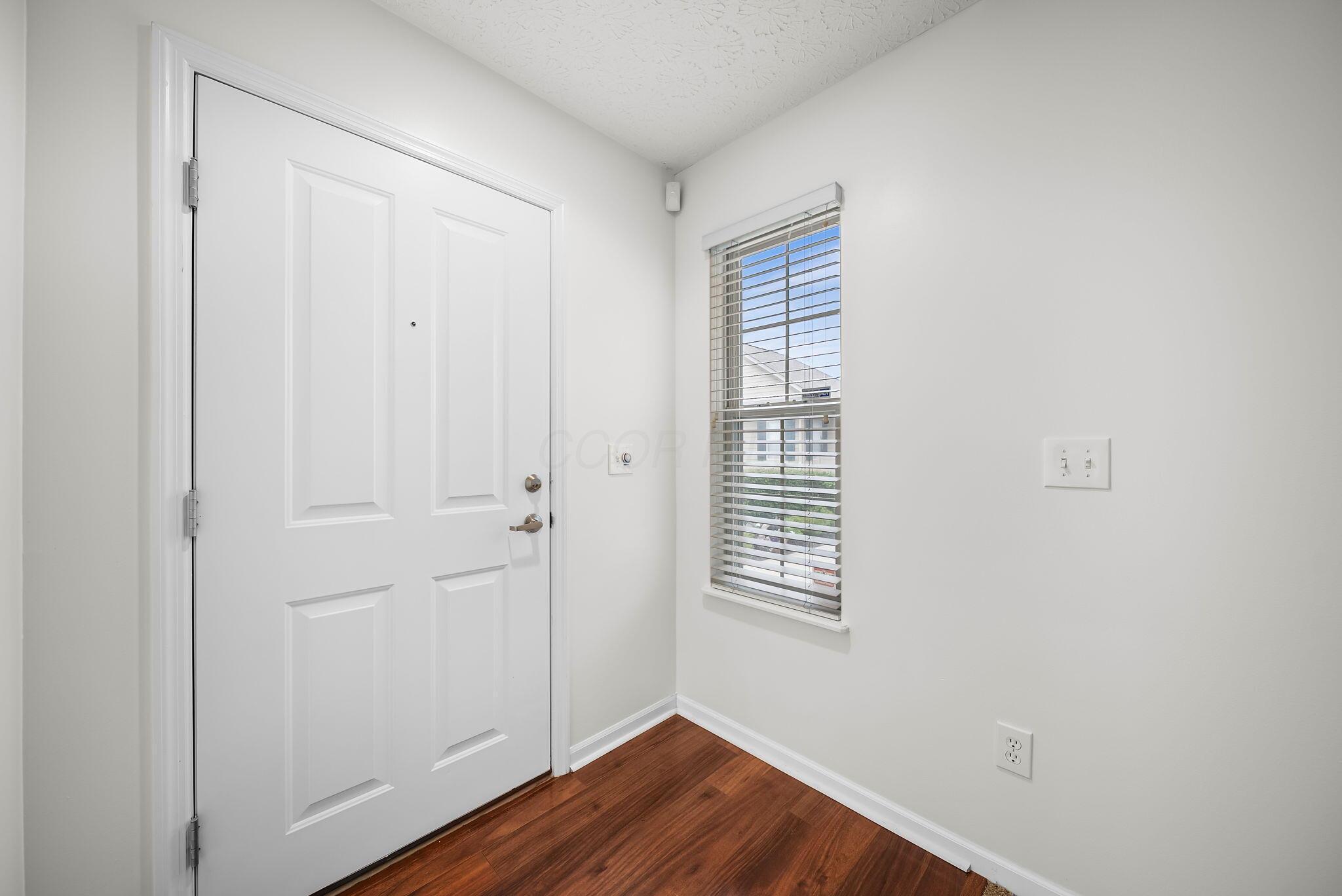 1315 Cascade Drive, 15