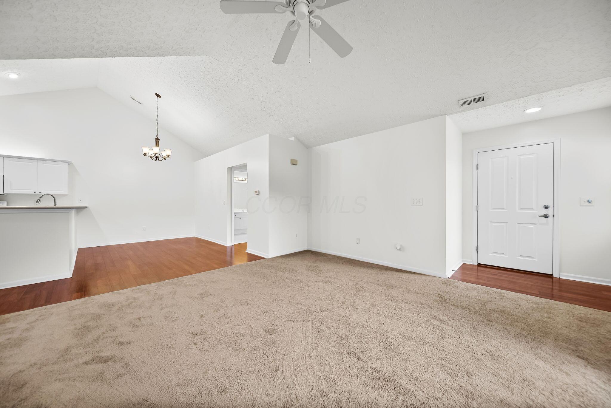 1315 Cascade Drive, 15