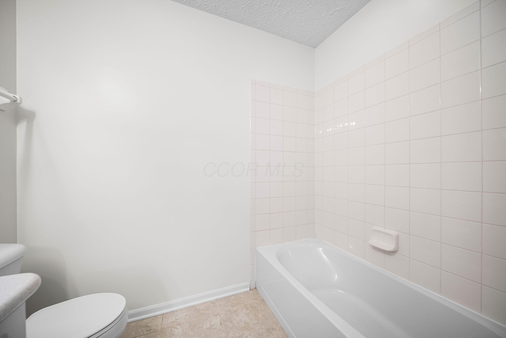 1315 Cascade Drive, 15