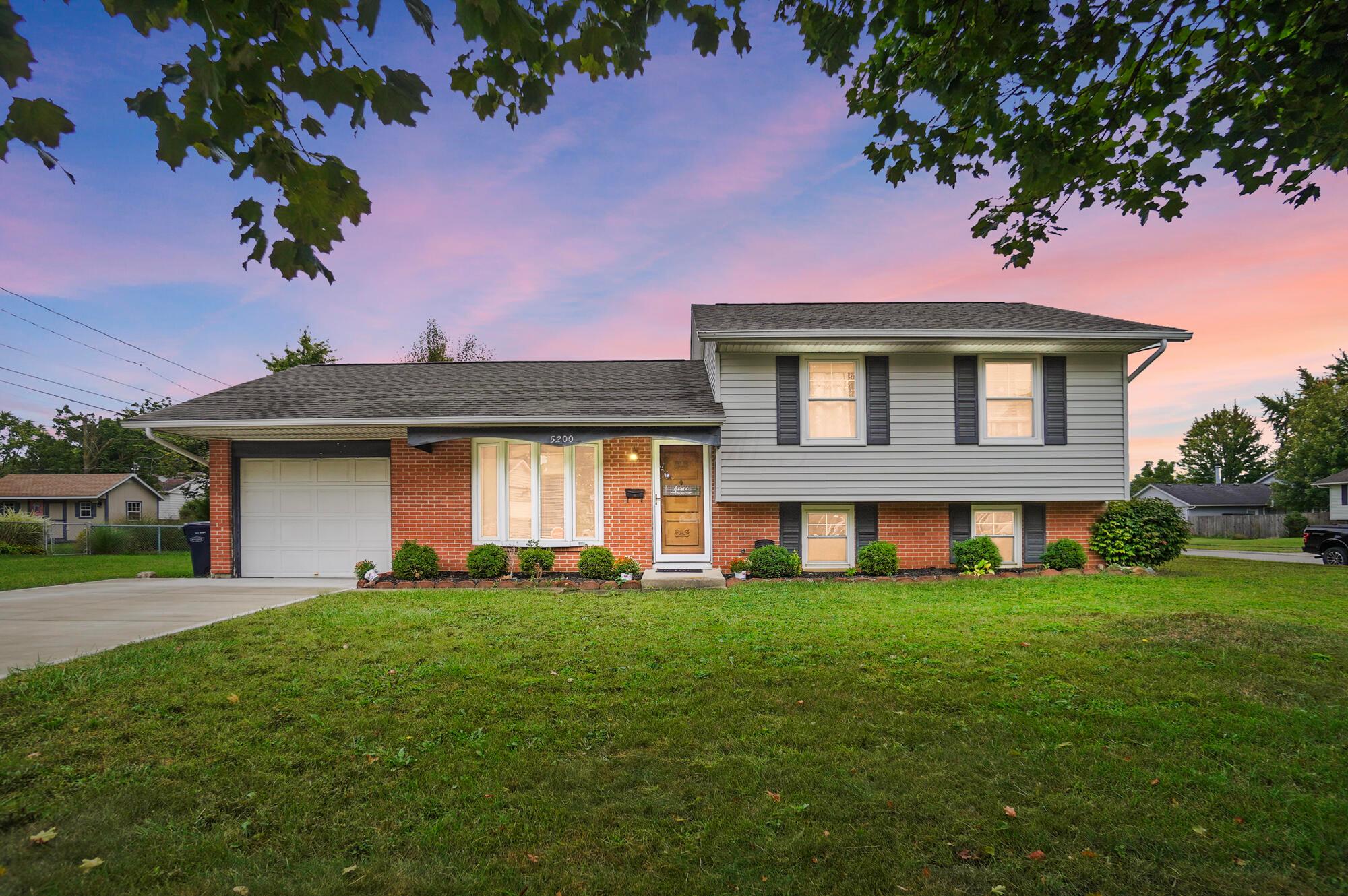 5200 Williamsburg Circle