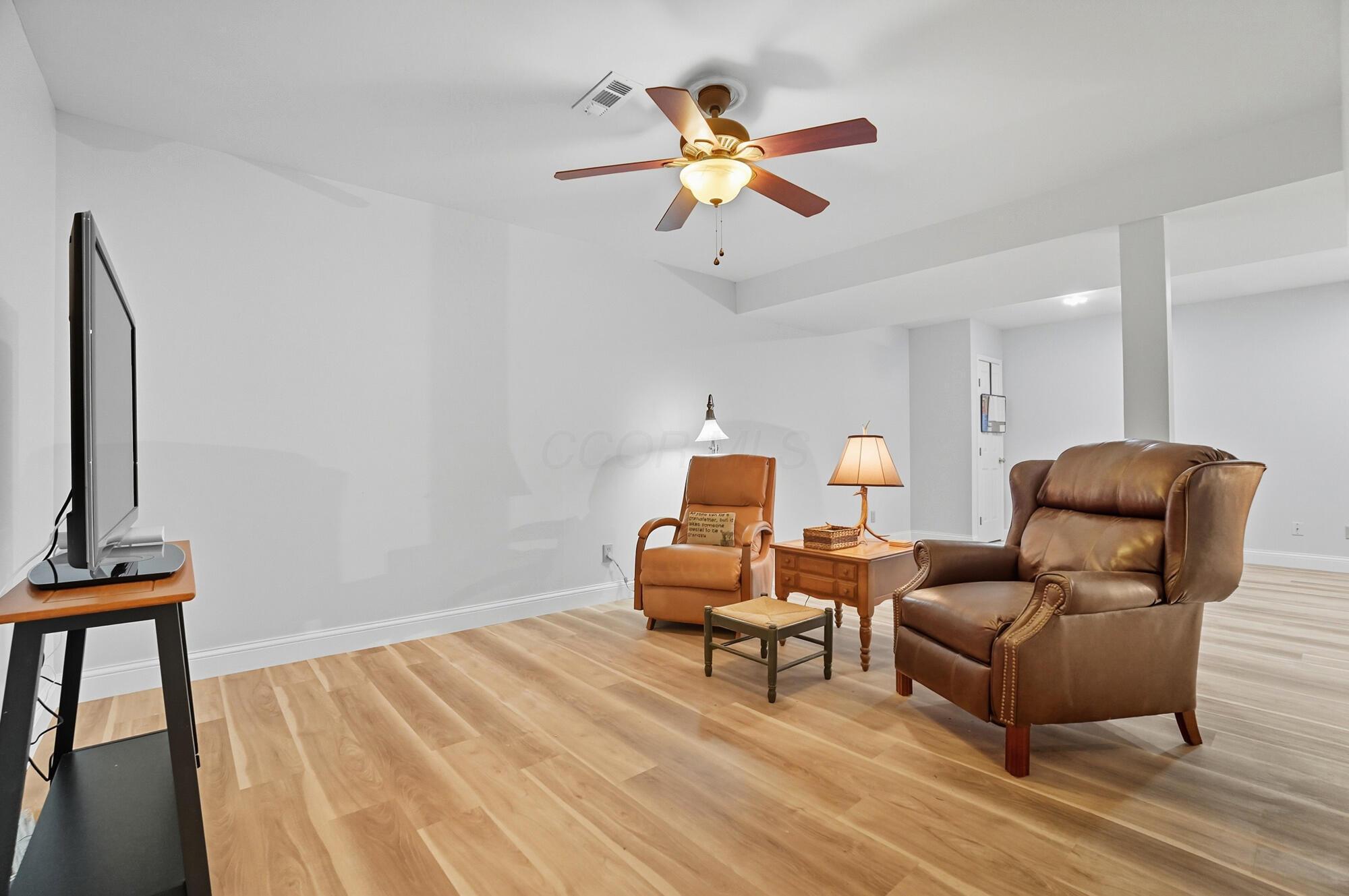 2539 Swan Drive