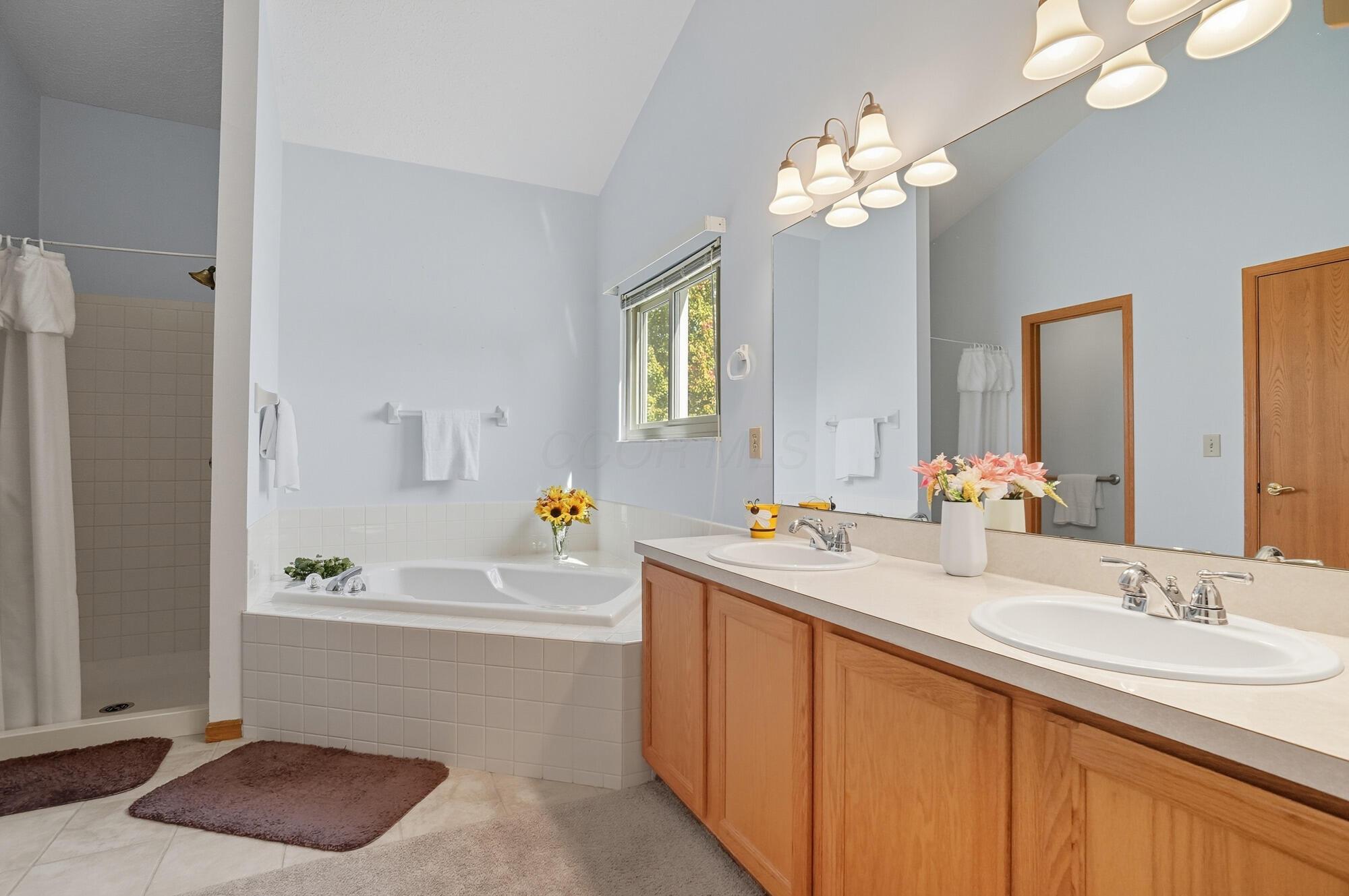 3195 Longridge Way