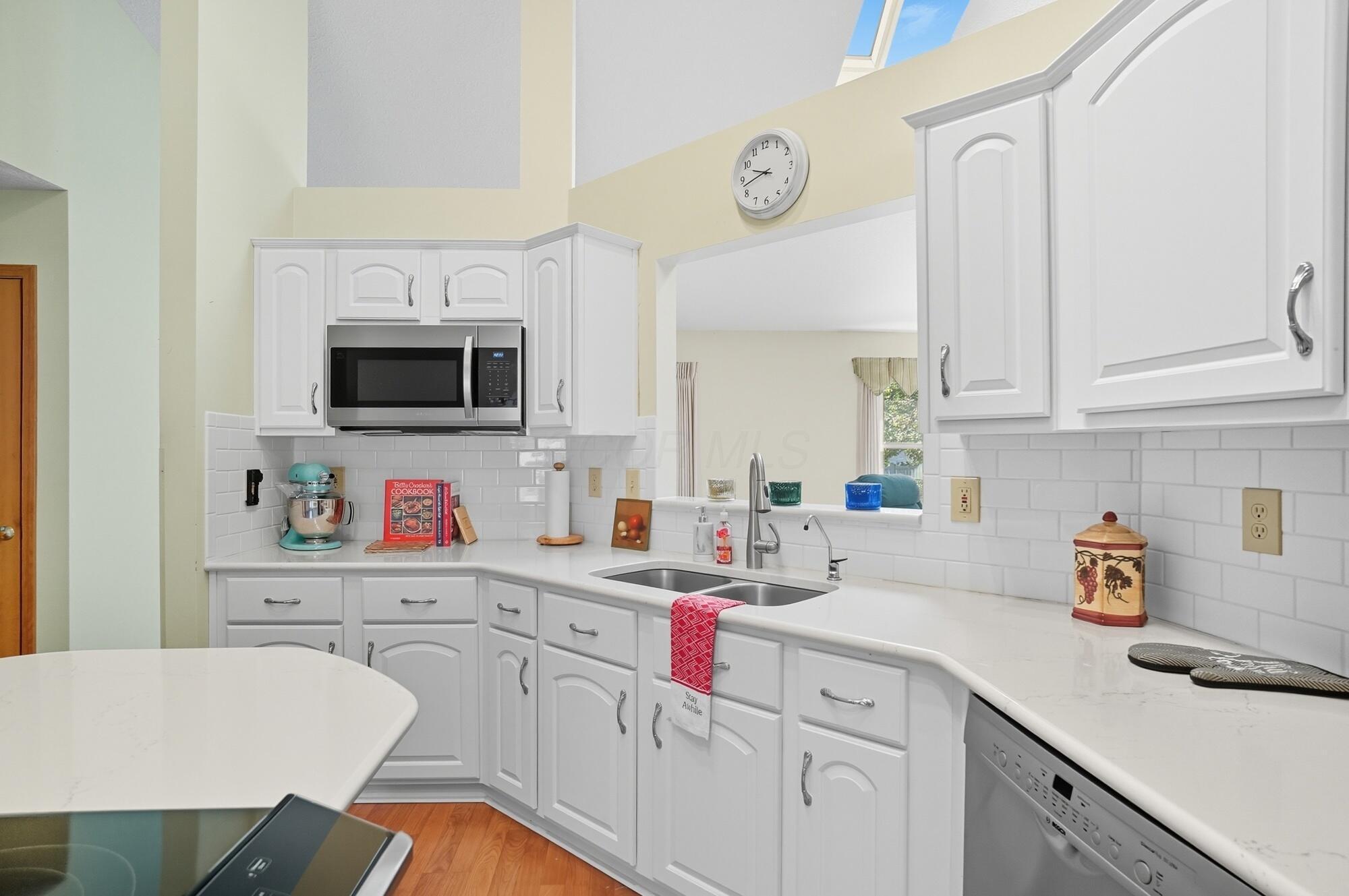 3195 Longridge Way