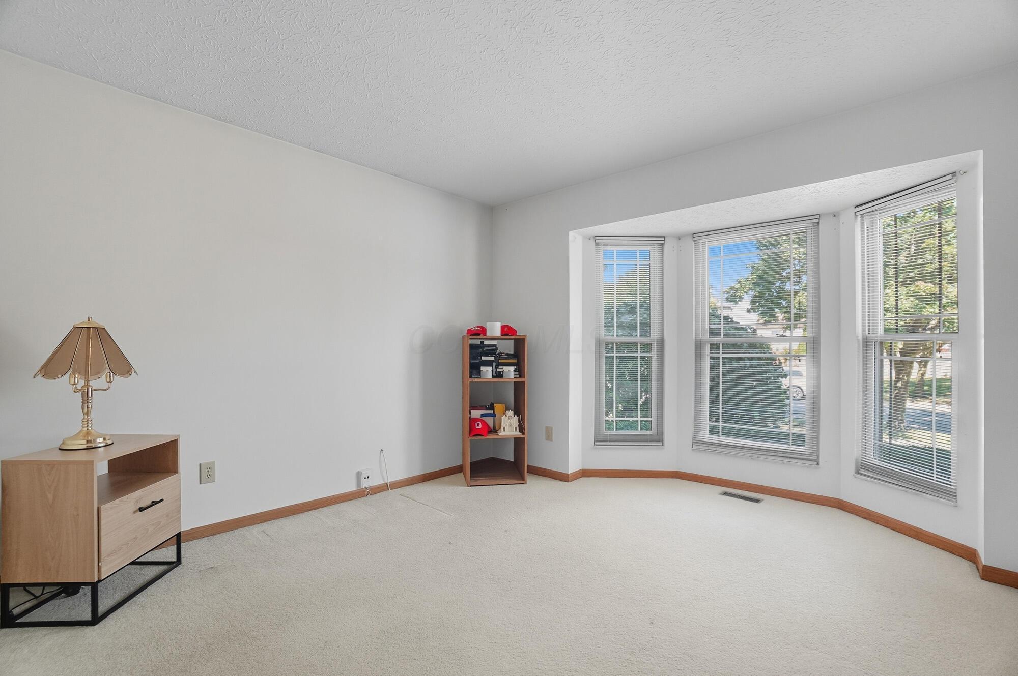 3195 Longridge Way