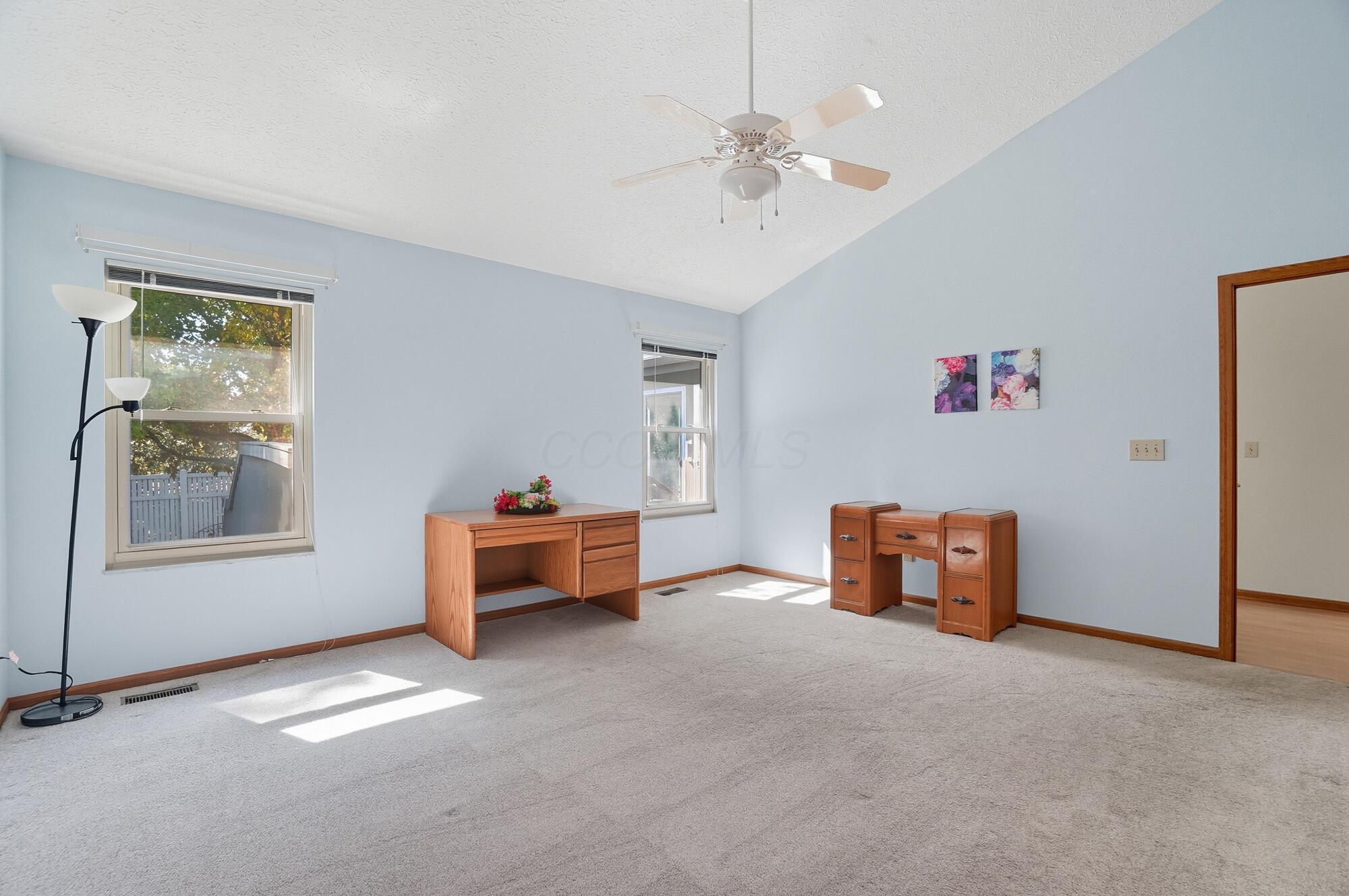 3195 Longridge Way