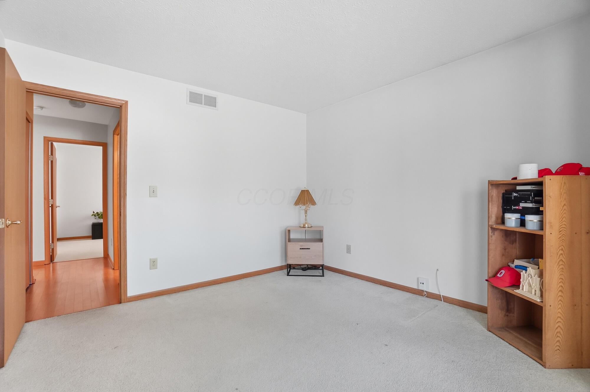 3195 Longridge Way