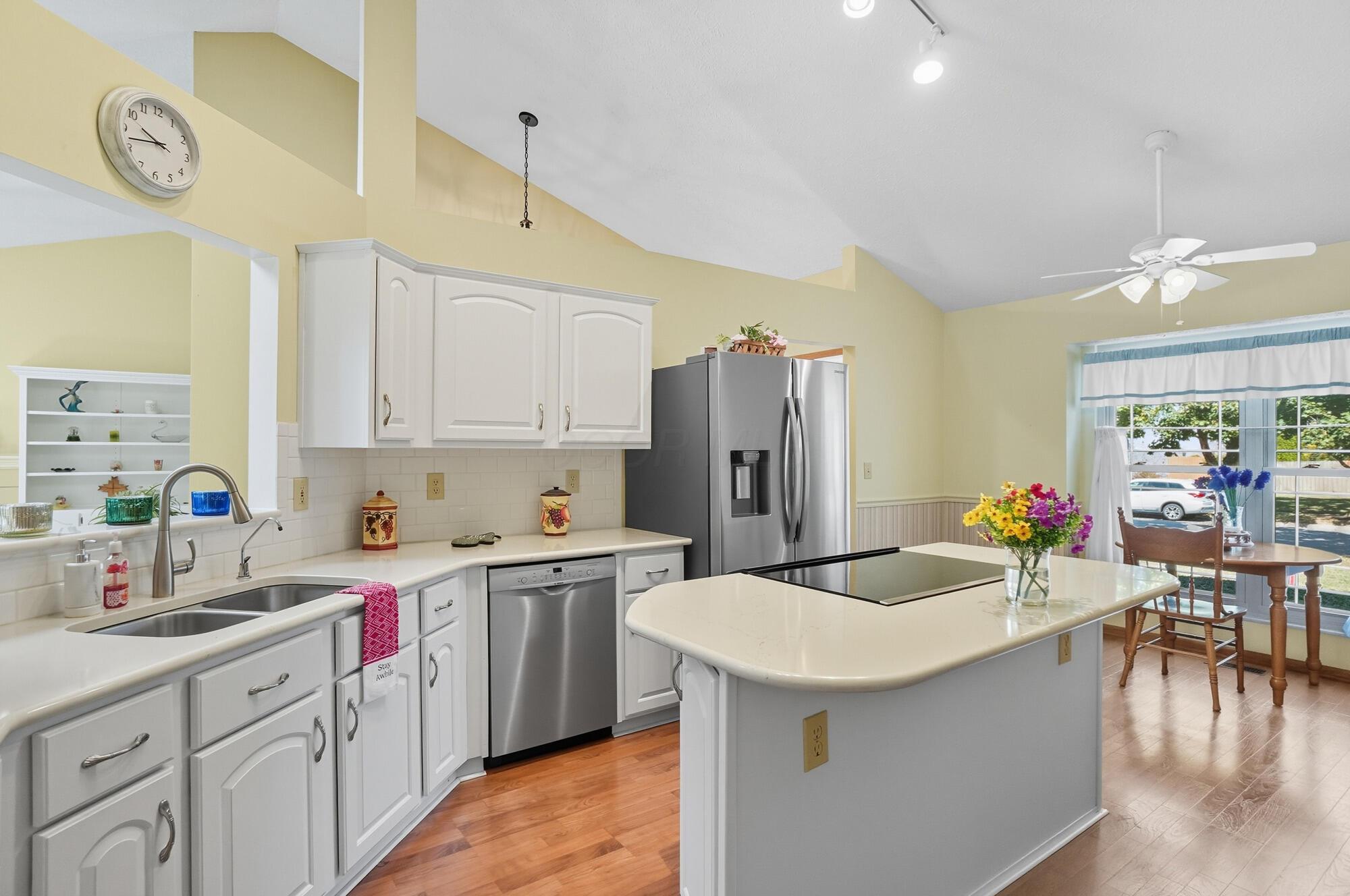 3195 Longridge Way