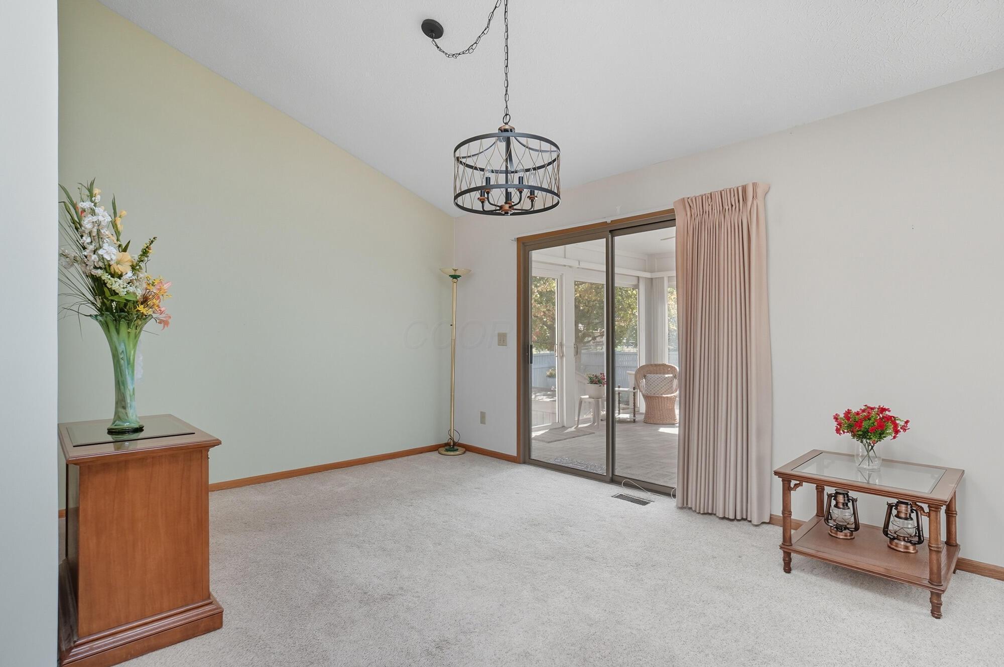 3195 Longridge Way