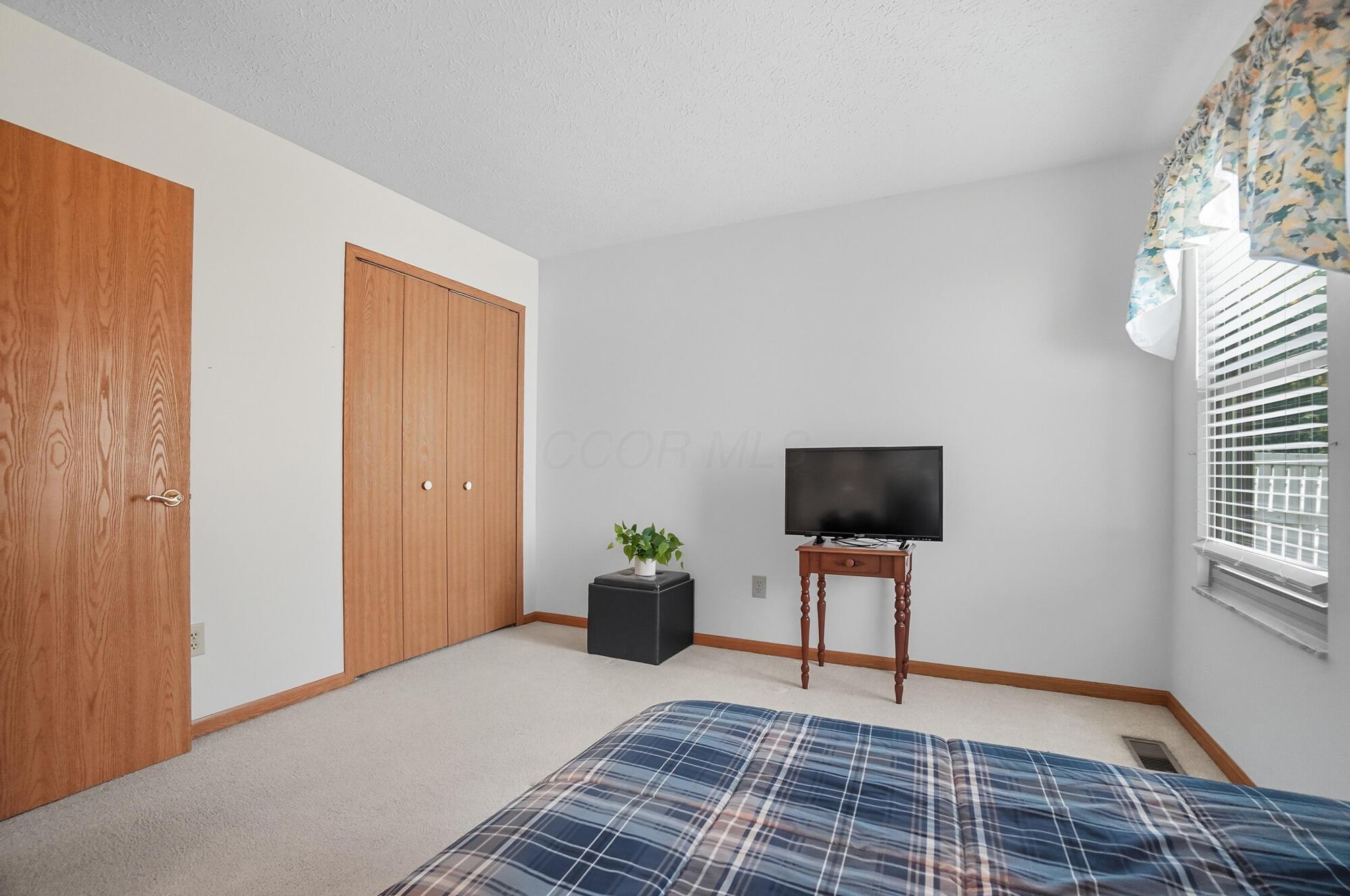 3195 Longridge Way