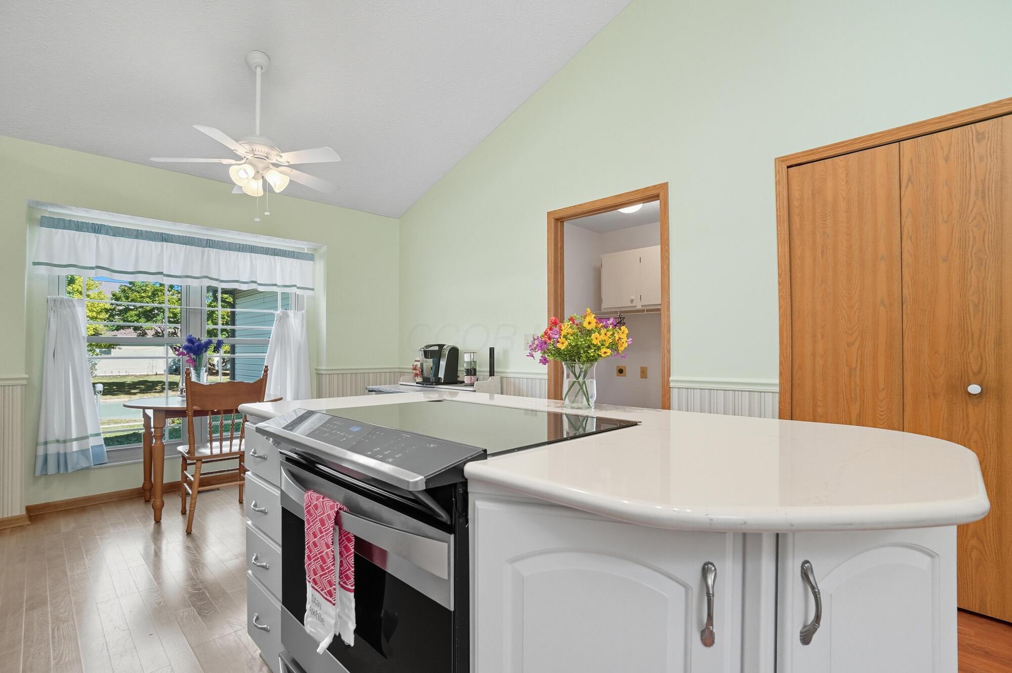 3195 Longridge Way