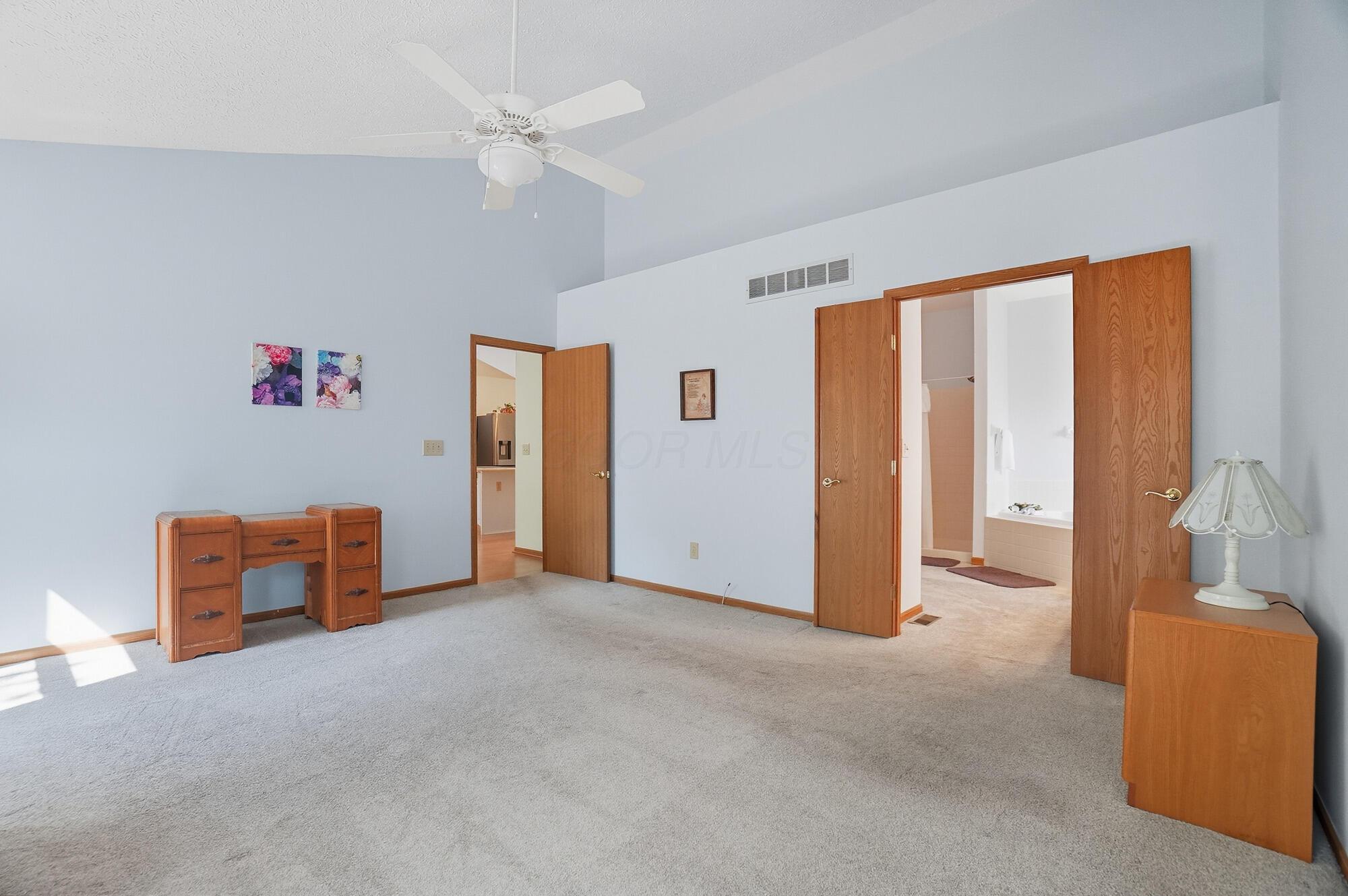3195 Longridge Way