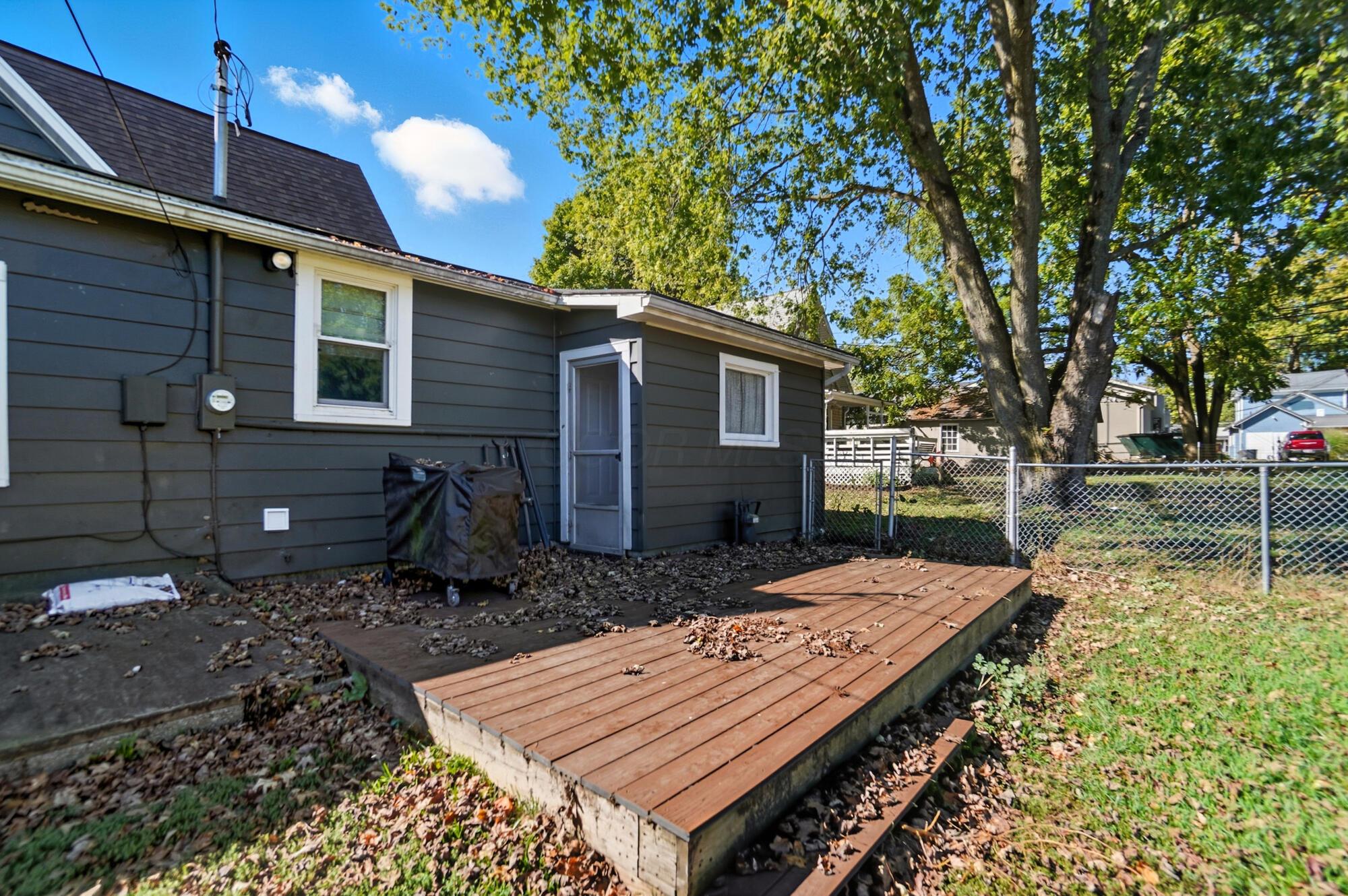 116 E Newell Street